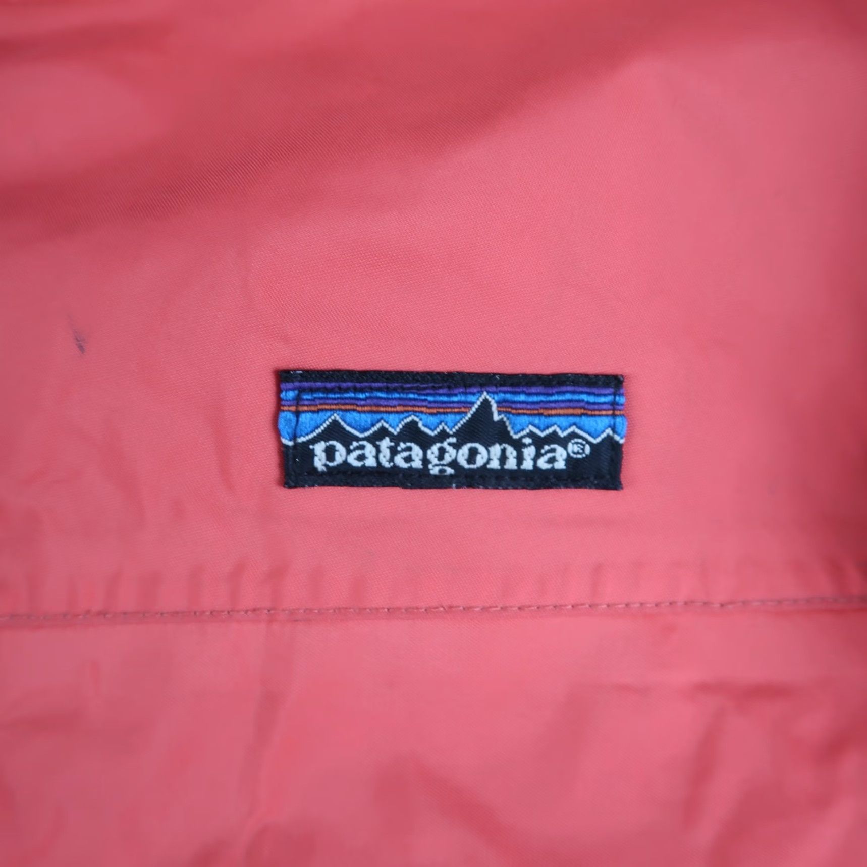 Patagonia VINTAGE Patagonia Parka Jacket Men S Salmon Pink 90s Outdoor Winter Windproof Hooded Full Zip Mid-Length Size US S / EU 44-46 / 1 - 5 Thumbnail
