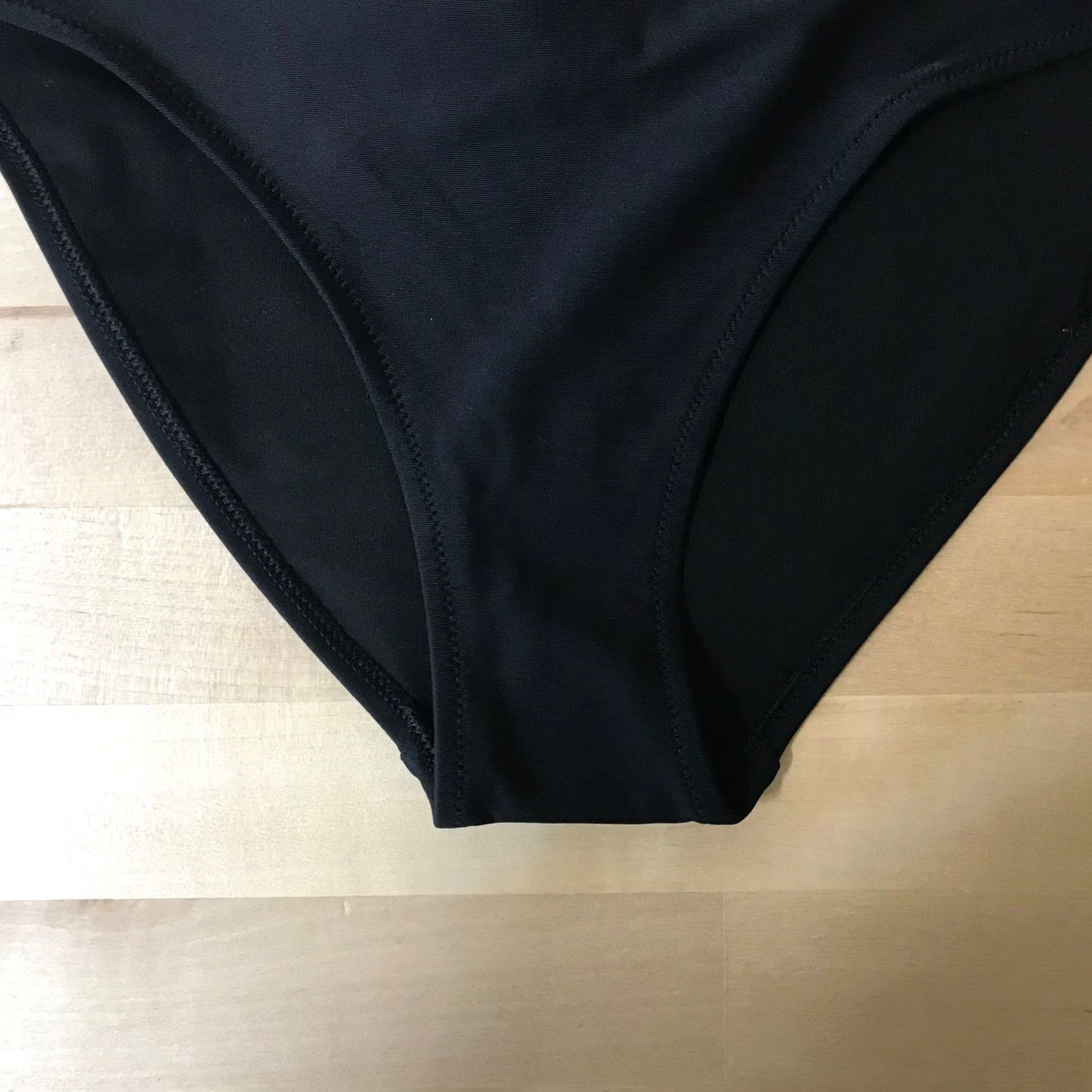Vintage Aerie Black Bikini Bottoms Solid Moderate Coverage Size S Womens Bikini Bottoms Size 28" / US 6 / IT 42 - 2 Thumbnail