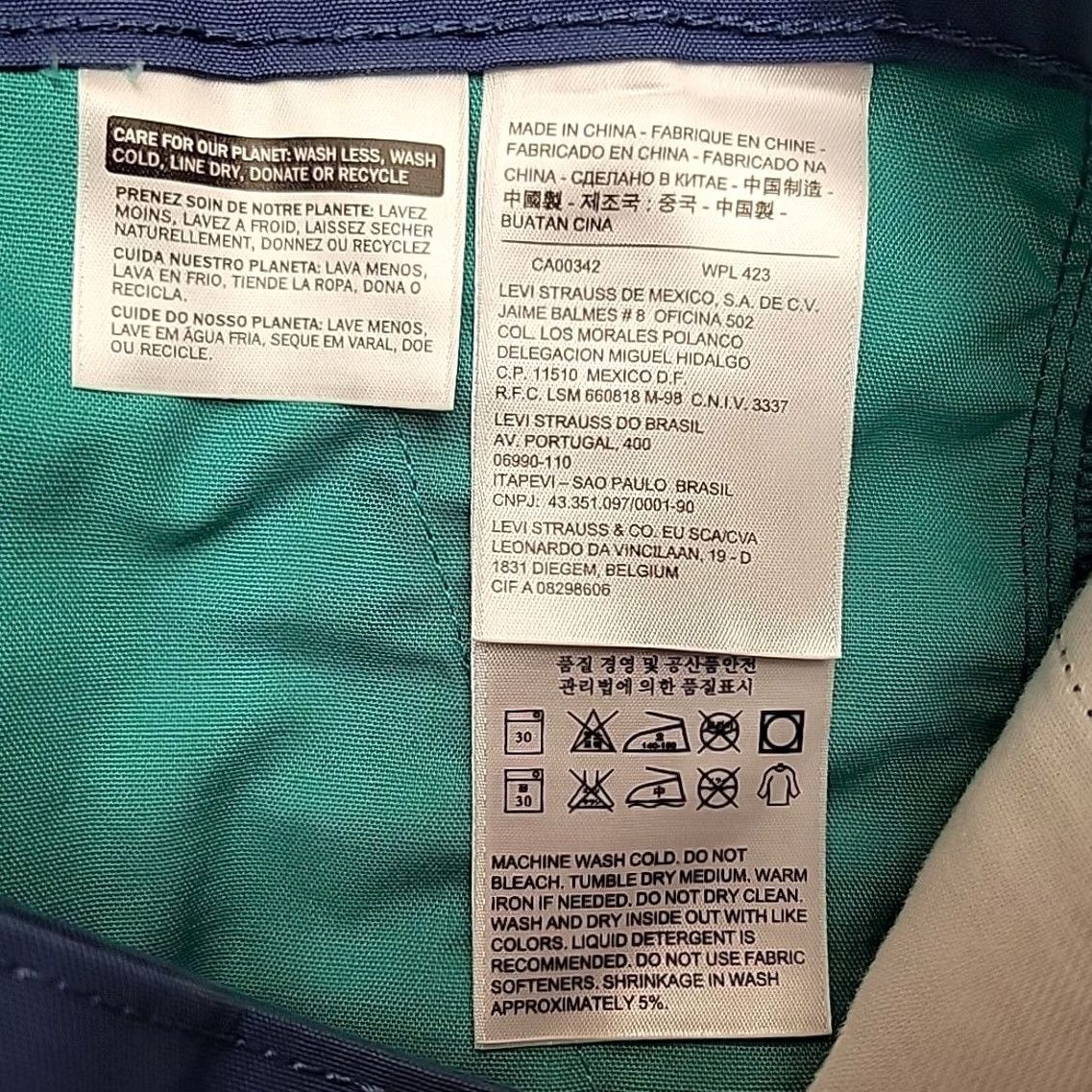 Vintage Levis Pants Men 32x32 Blue Performance Stretch Hiking Casual Chino Flat Front Size US 32 / EU 48 - 3 Thumbnail