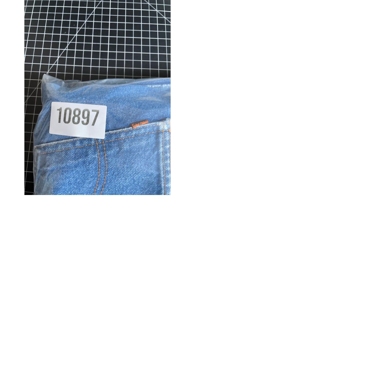 Levi's VINTAGE Levi's 509 Jeans Mens 36 x 30 Denim 1990 USA Made Orange Tab Blue Cotton 100% 5-Pocket Straight Pro- soa? Size US 36 / EU 52 - 11 Thumbnail