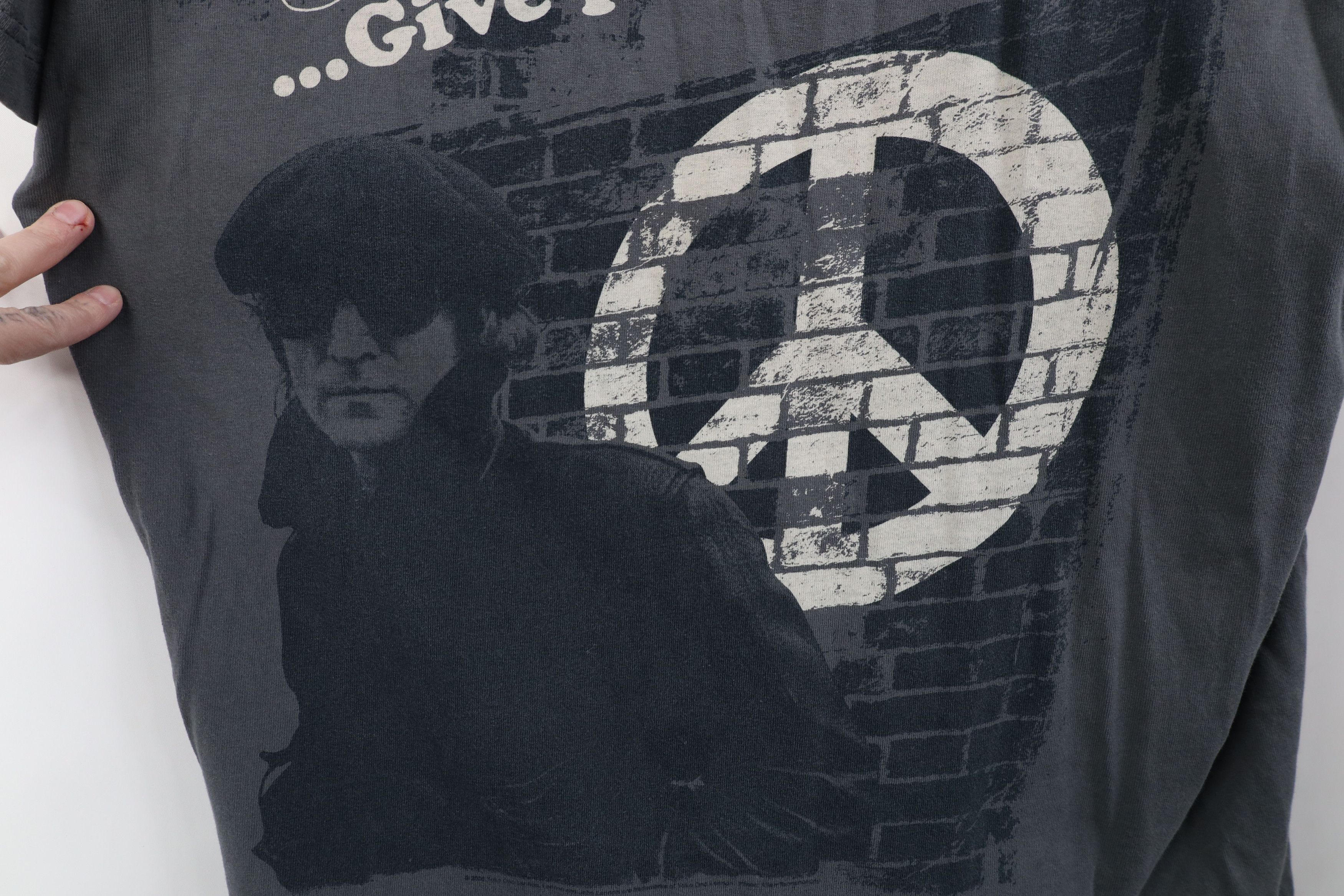 Vintage Vintage Y2K 2006 John Lennon Give Peace A Chance T-Shirt Size US XL / EU 56 / 4 - 5 Thumbnail