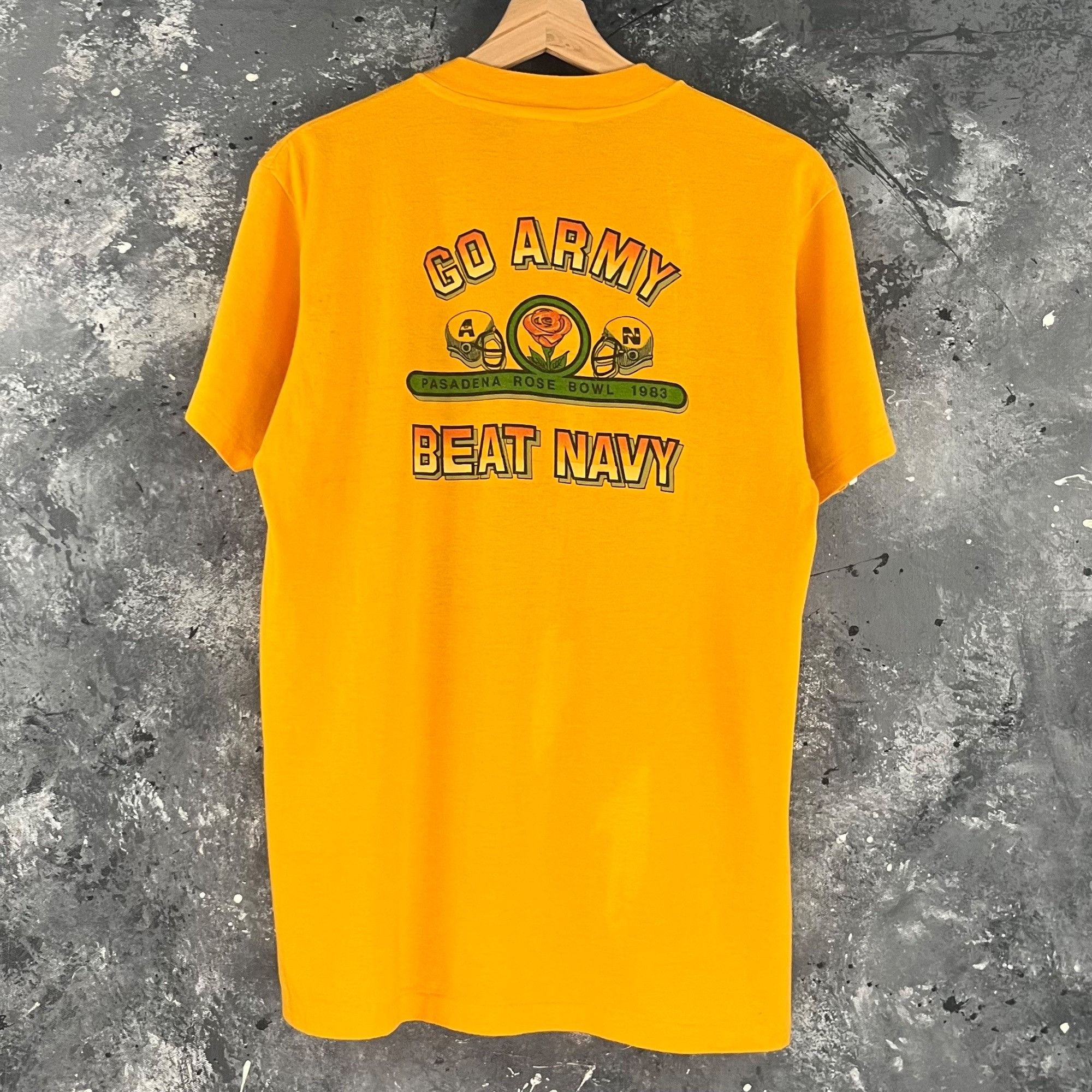 Vintage Vintage 1983 Pasadena Rose bowl shirt Size US M / EU 48-50 / 2 - 1 Thumbnail