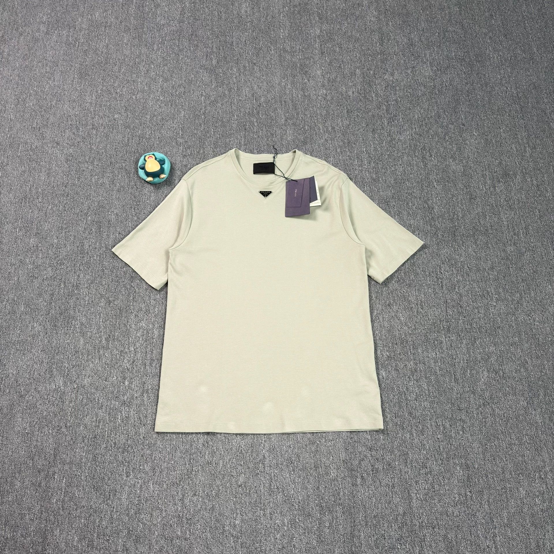 Prada Prada Triangle Logo Short Sleeve T-Shirt XL Size US XL / EU 56 / 4 - 1 Thumbnail