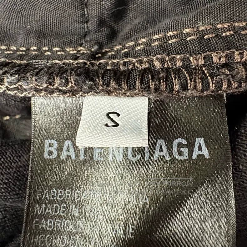 Balenciaga Balenciaga size S Straight Leg Destroyed Jeans Size US 27 - 8 Thumbnail
