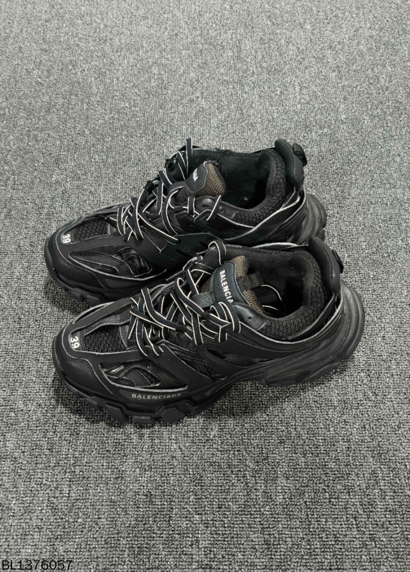 Balenciaga Balenciaga Track Dad Shoes Size US 8 / IT 38 - 1 Thumbnail