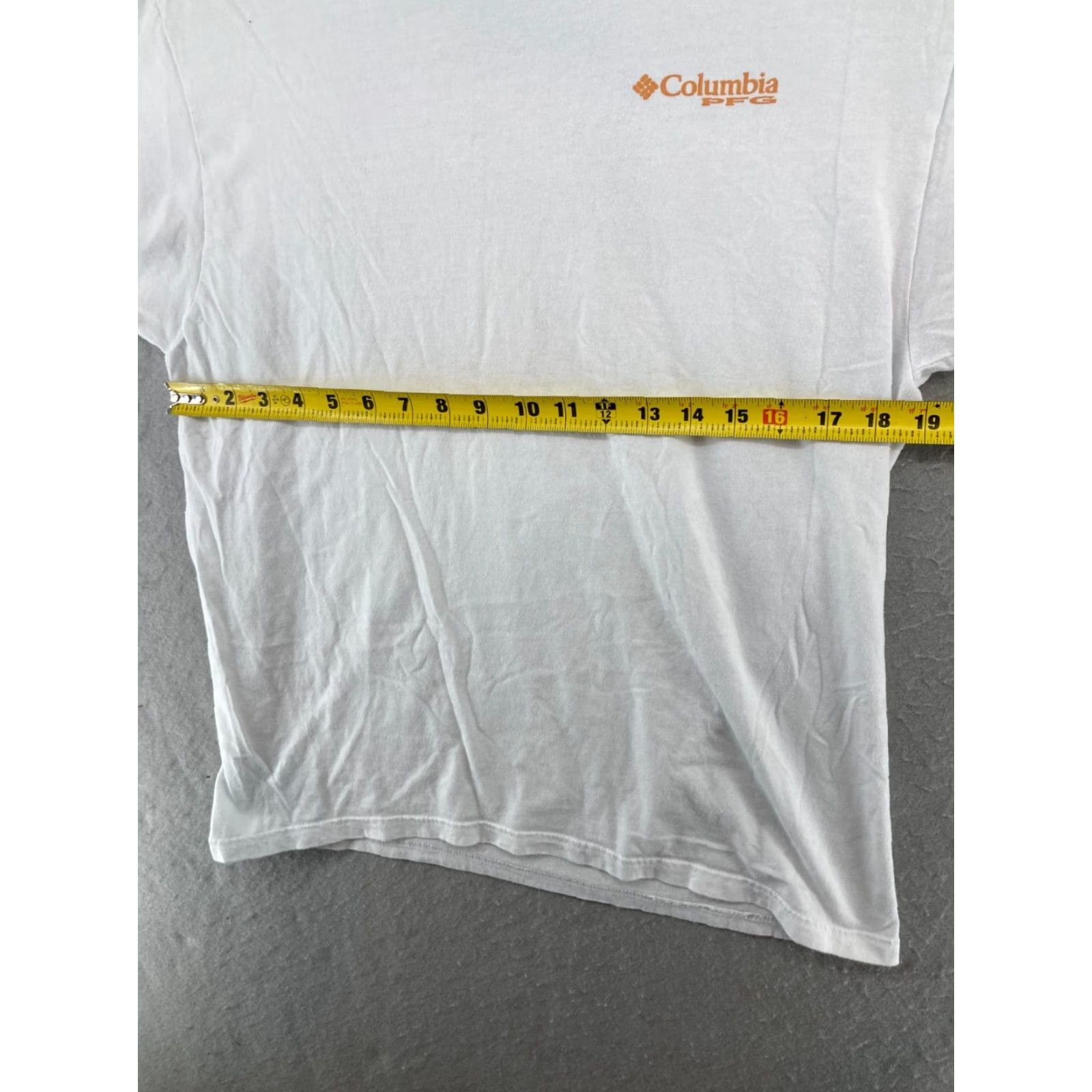 Vintage Columbia TShirt Large White Bass Keepin It Real PFG Mens Size US L / EU 52-54 / 3 - 3 Thumbnail
