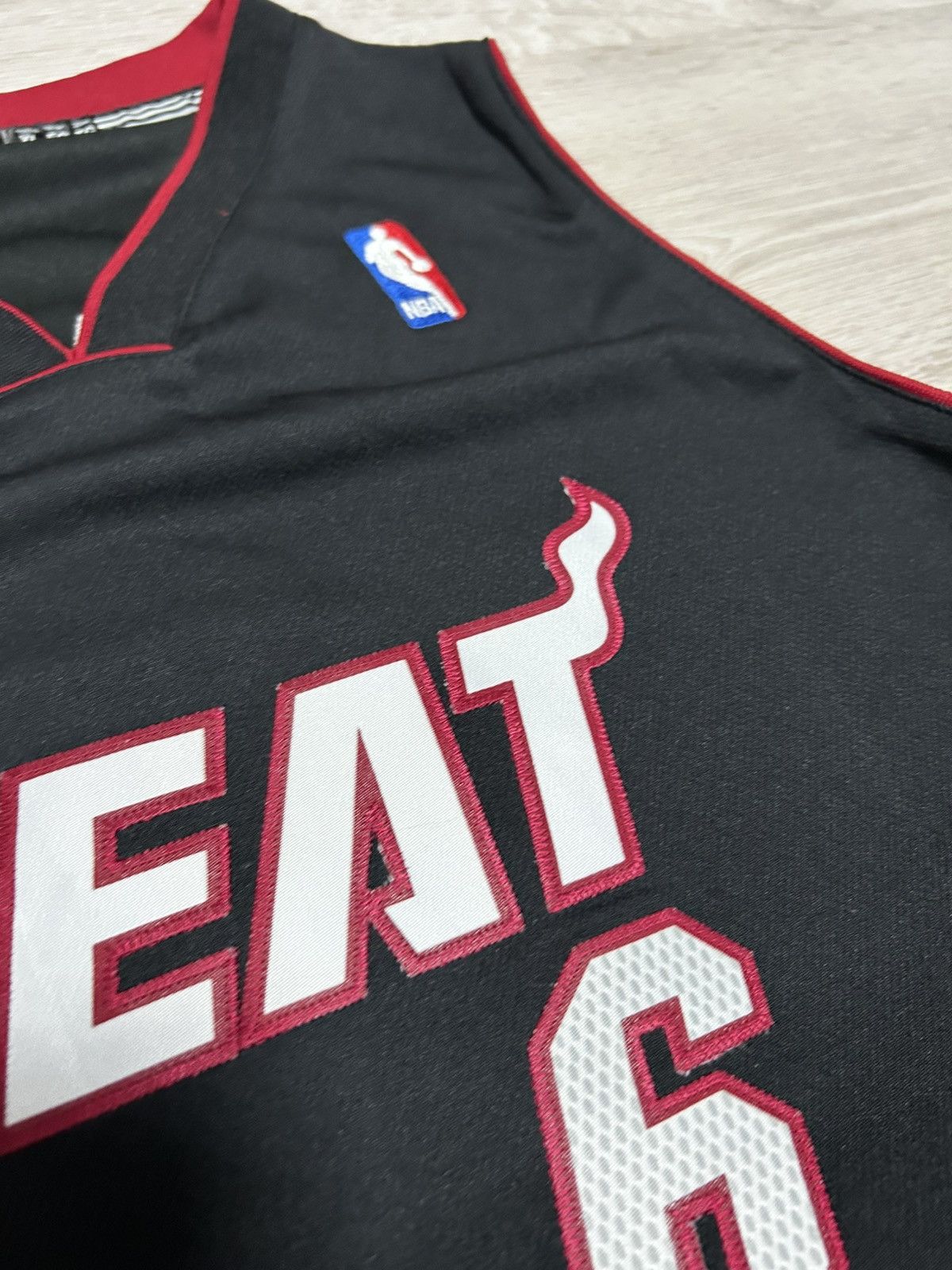 Adidas Adidas NBA Jersey Lebron James #6 Miami Heat Size M Size US M / EU 48-50 / 2 - 6 Thumbnail
