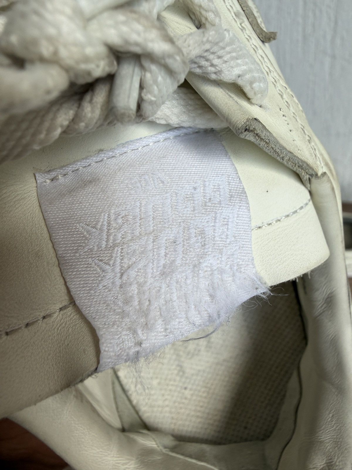Golden Goose Limited edition distress stardan trainer Size US 6.5 / EU 39-40 - 17 Thumbnail