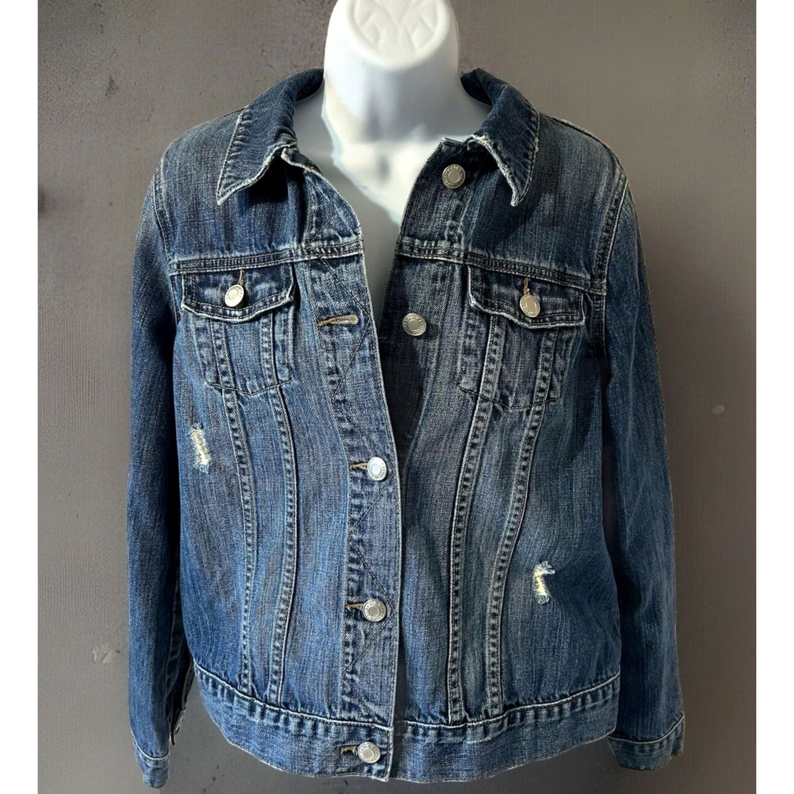 Old Navy Old Navy Maternity Denim Blue Jacket Women Medium Distressed RN#54023 Size 32" / US 10 / IT 46 - 3 Thumbnail