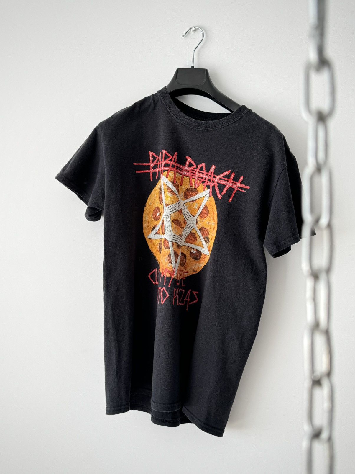 Band Tees Vintage Papa Roach ‘Last Resort’ Band Parody T-Shirt Size US M / EU 48-50 / 2 - 1 Thumbnail