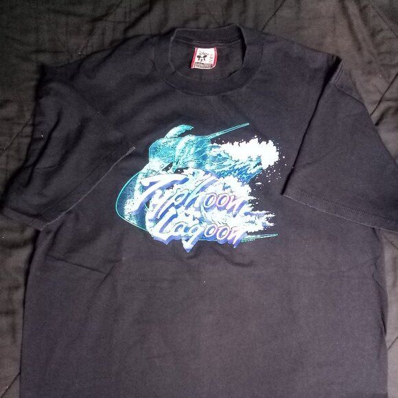 Disney Vintage 80s Disney Designs Typhoon Lagoon Neon T-Shirt Size US XL / EU 56 / 4 - 2 Thumbnail
