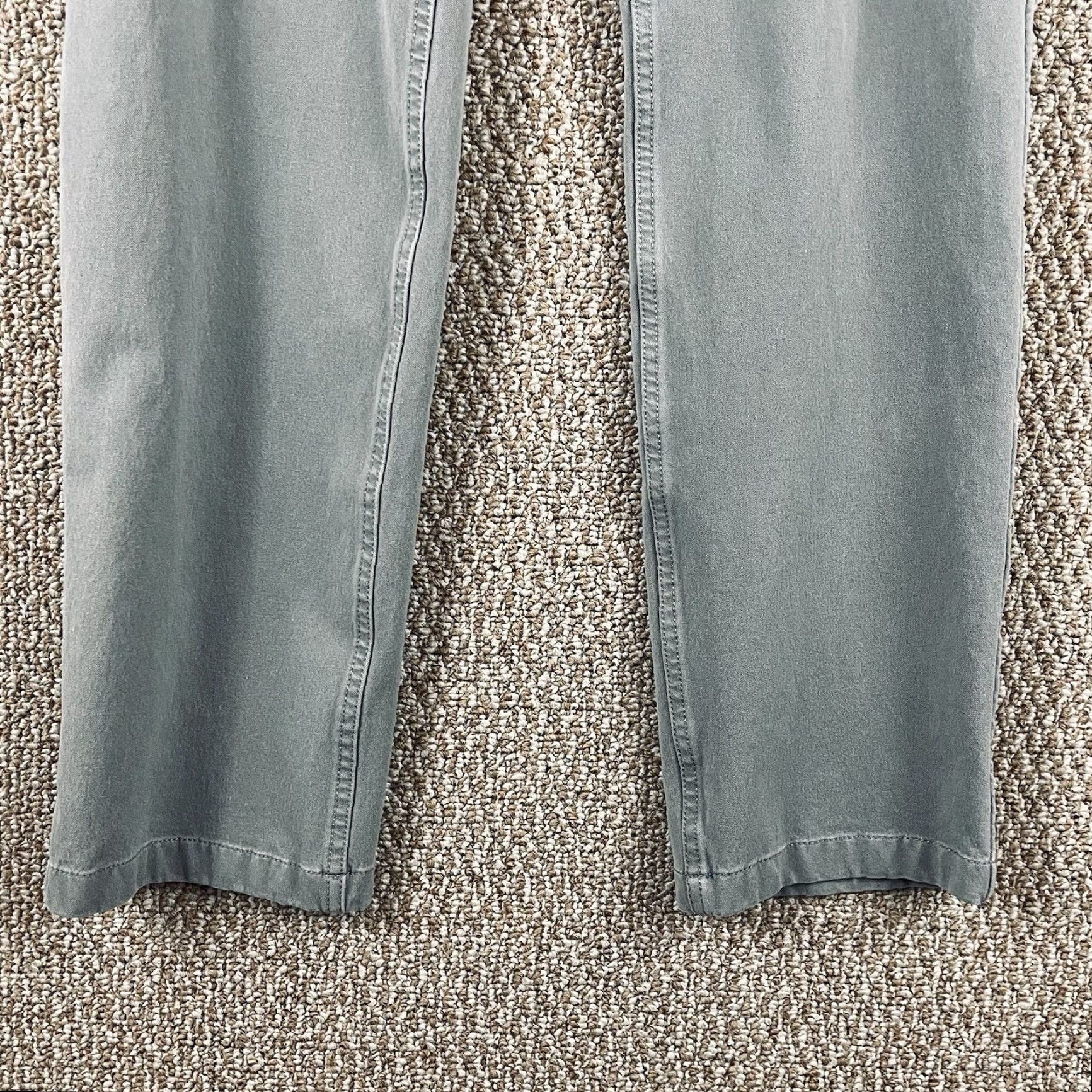Vintage Mugsy Jeans Men 33x32 Gray Damon’s Stretch Chino Preppy Straight Classic Comfort Zip Inseam 30 in Regular Cotton Blend Fall Spring Summer Winter Men Size US 33 - 2 Thumbnail