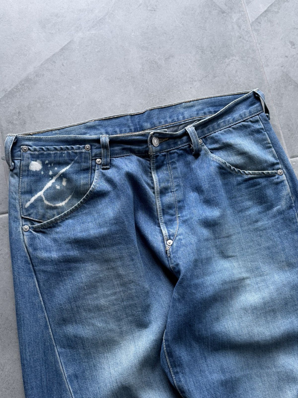 Levi's 2000s Levis Engineered Buckle Back Twisted Washed Jeans Size US 32 / EU 48 - 8 Thumbnail