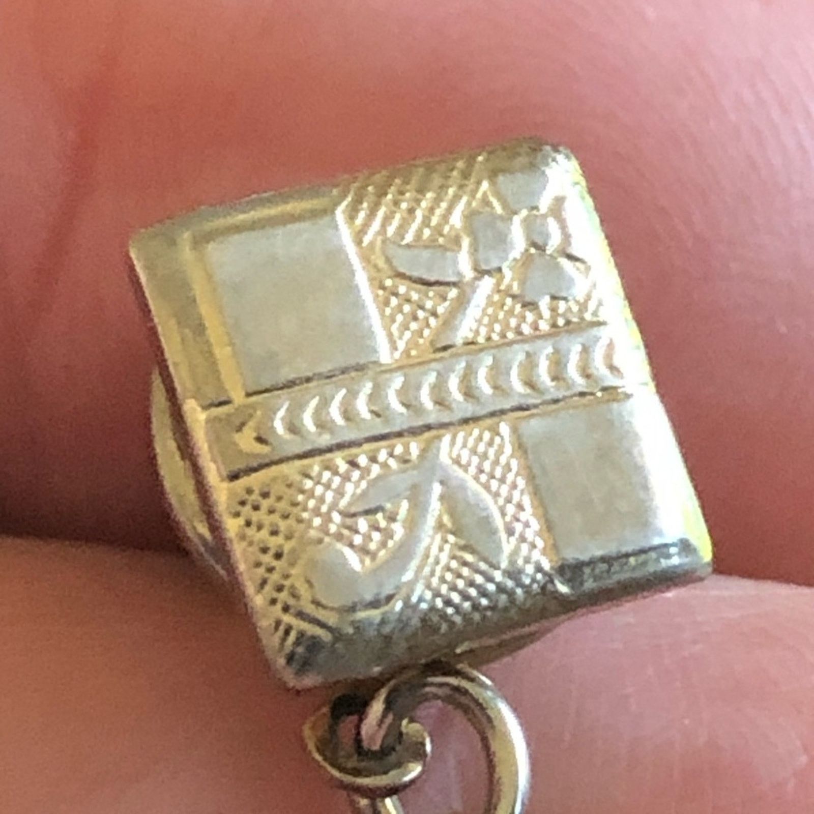 Vintage Men’s Vintage gold tone tie tack pin with chain Size ONE SIZE - 5 Thumbnail