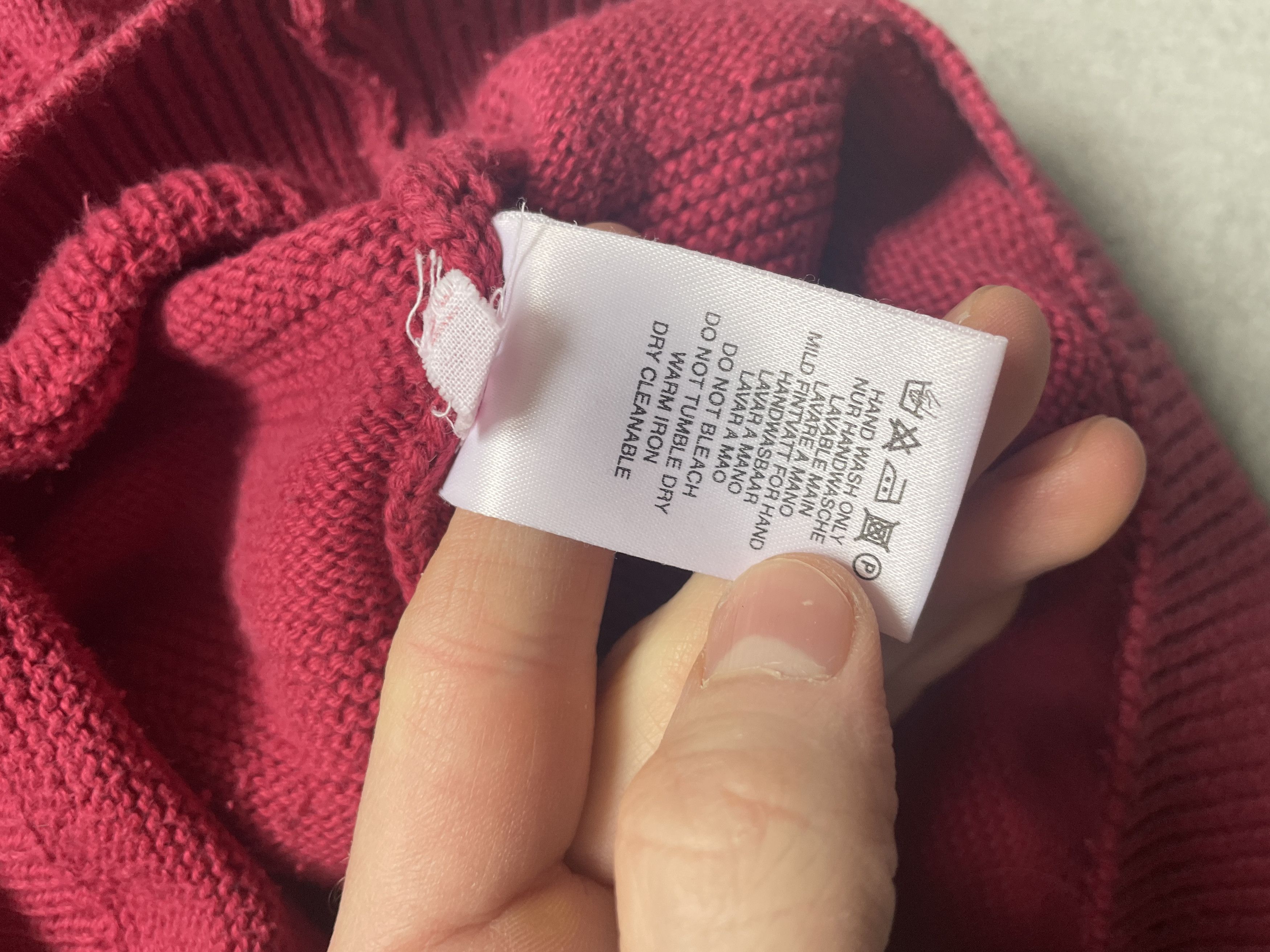 Burberry VINTAGE BURBERRYS OLD MONEY BURGUNDY PINK BOXY SWEATER Size US XL / EU 56 / 4 - 6 Thumbnail