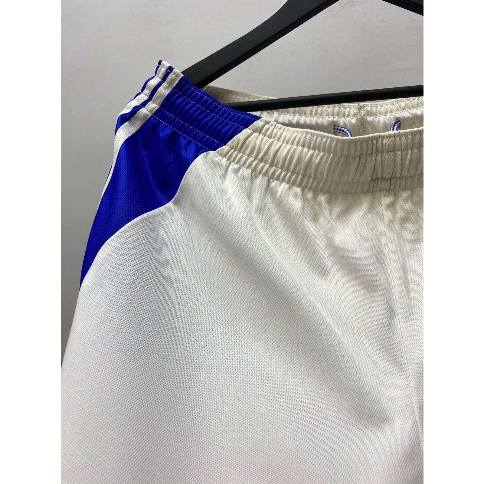 Adidas Grasshopper Club Zurich 2000s #2 Football Soccer Shorts Size US 34 / EU 50 - 21 Thumbnail