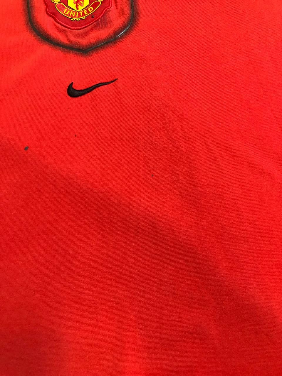 Nike Vintage Manchester United Nike Centre Logo Swoosh T-Shirt Size US XL / EU 56 / 4 - 9 Thumbnail