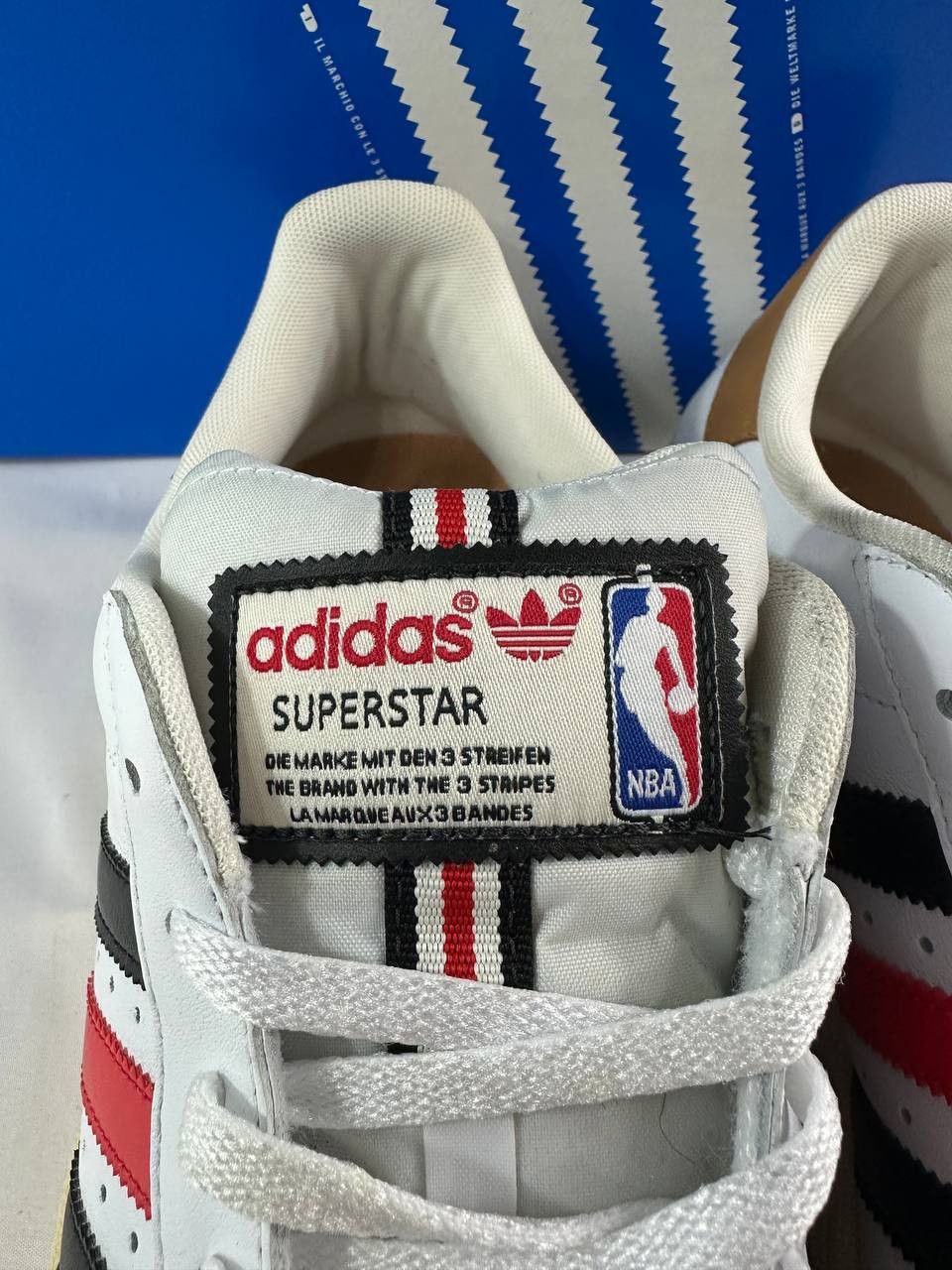 Adidas adidas Superstar 2 NBA 2010 Sneakers Size US 11 / EU 44 - 5 Thumbnail
