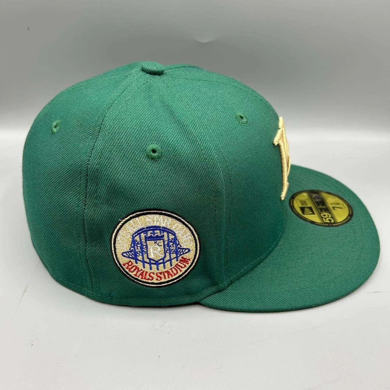 New Era Kansas City Royals Hat Men 7 3/8 Green Brown MLB Fitted Cap Size ONE SIZE - 7 Thumbnail