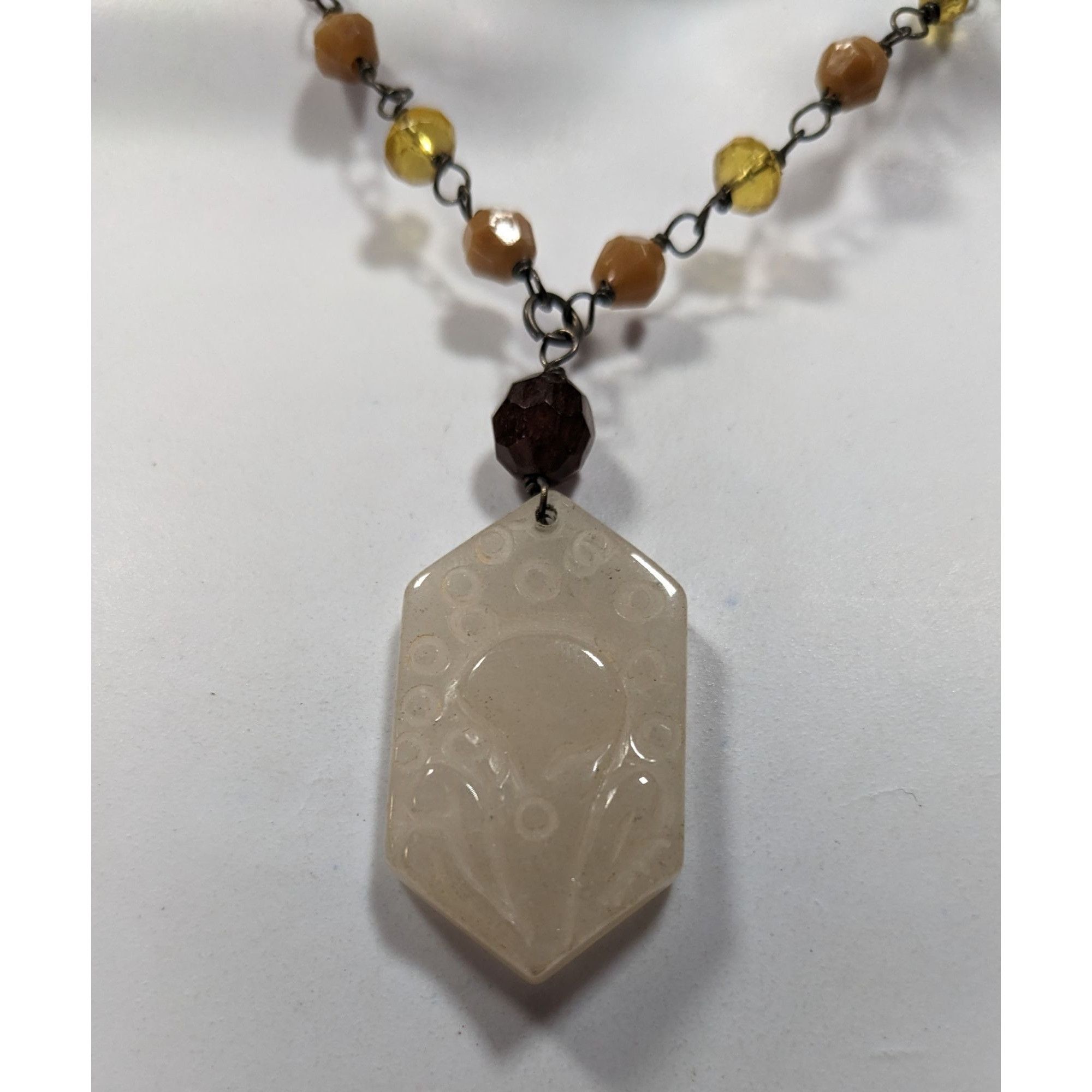 Other Vintage Carved Quartz Pendant Necklace With Beaded Chain Size ONE SIZE - 7 Thumbnail