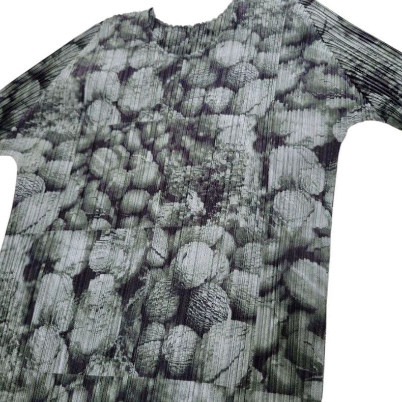 Issey Miyake Issey Miyake Walnut pleated long-sleeved shirt Size L / US 10 / IT 46 - 1 Thumbnail