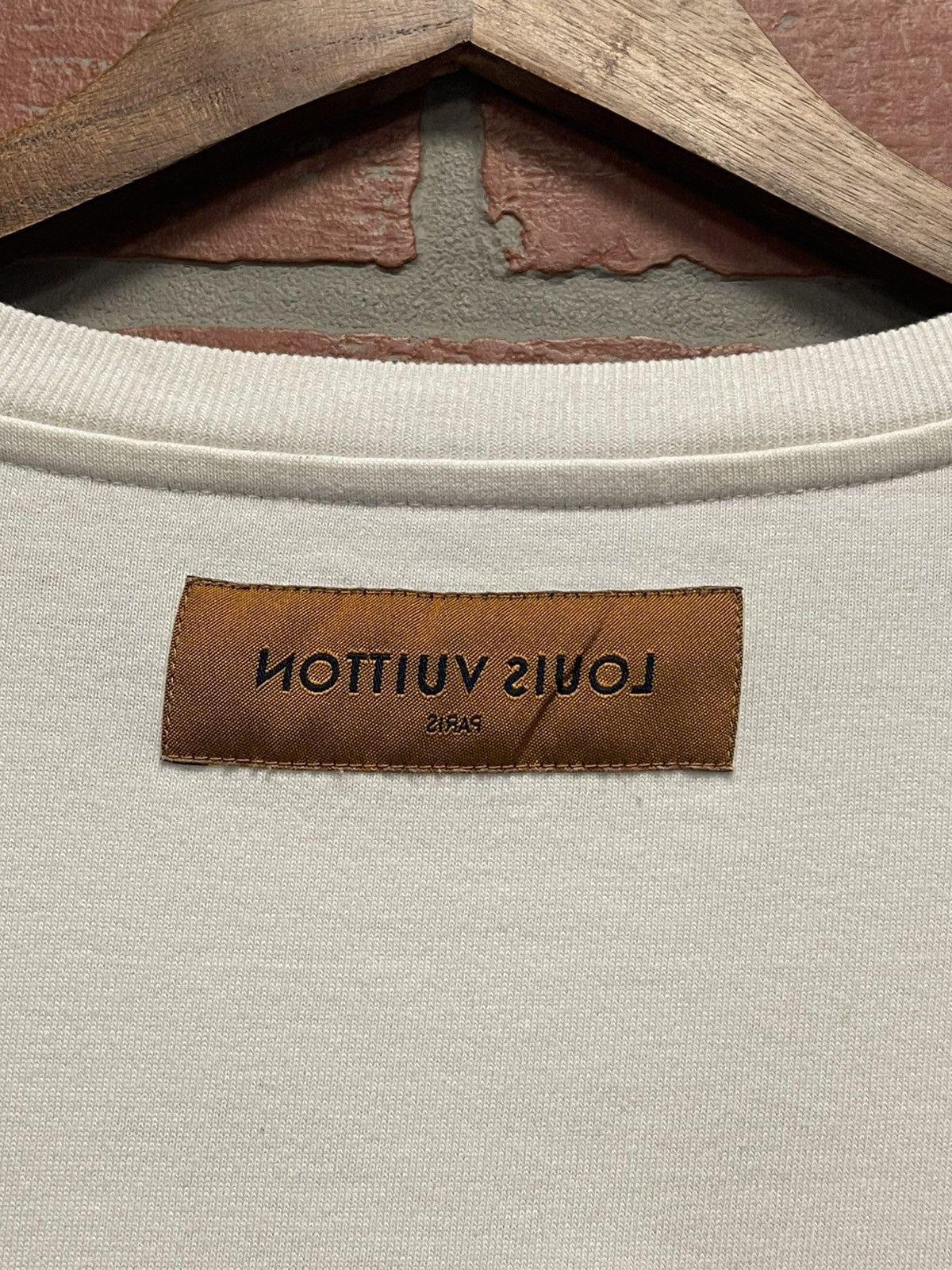 Louis Vuitton Size L - Louis Vuitton White Pendant Drip Logo Embroidered Size US L / EU 52-54 / 3 - 8 Thumbnail