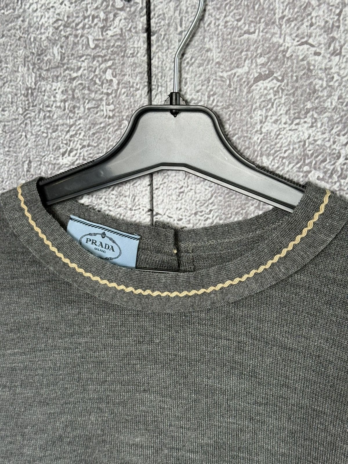 Prada Prada Grey Wool and Silk Knit Long Sleeve Open Back Sweater Size S / US 4 / IT 40 - 6 Thumbnail