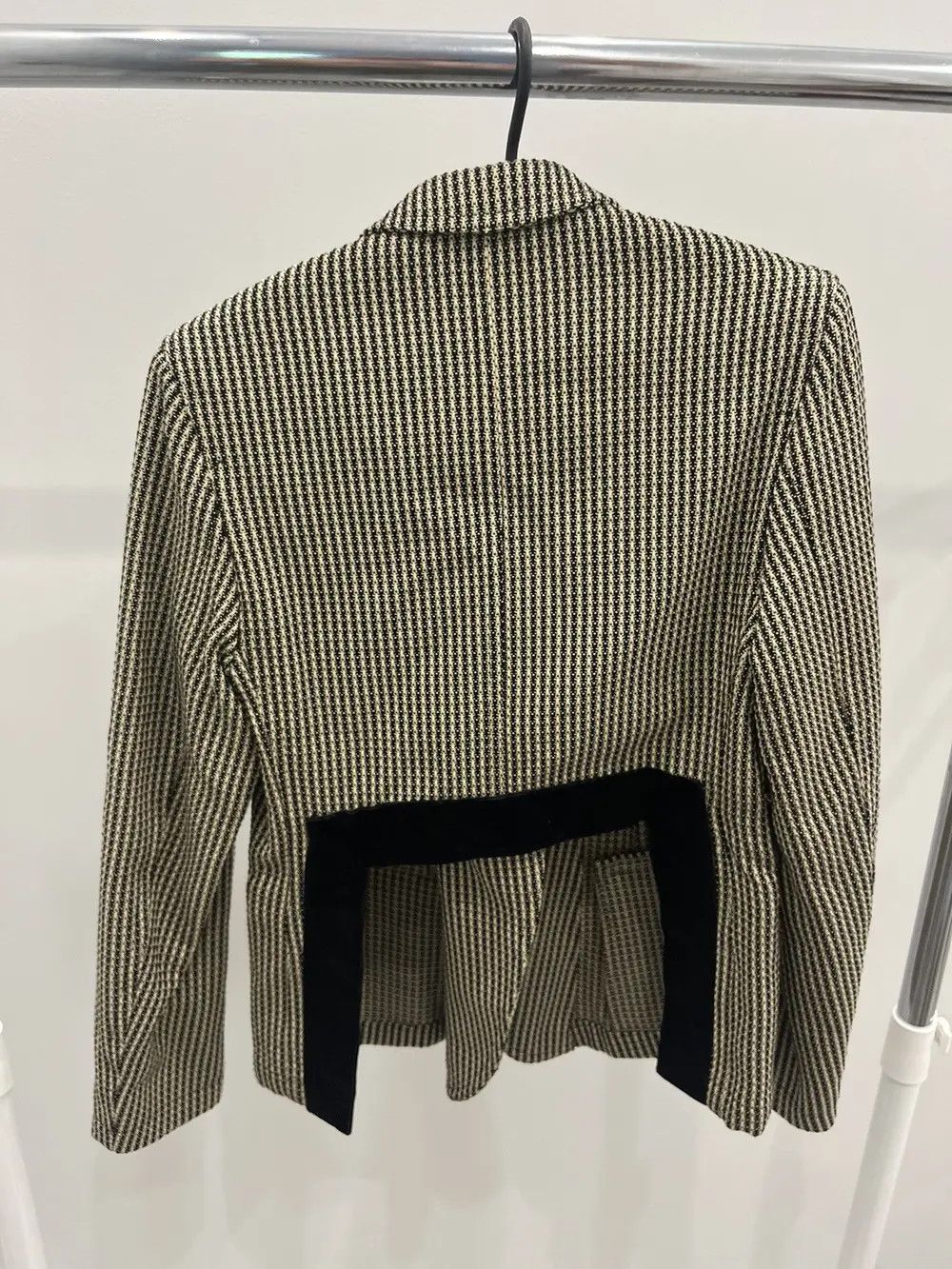 Yves Saint Laurent Yves Saint Laurent Rive Gauche Open Back Blazer Jacket Size S / US 4 / IT 40 - 2 Thumbnail