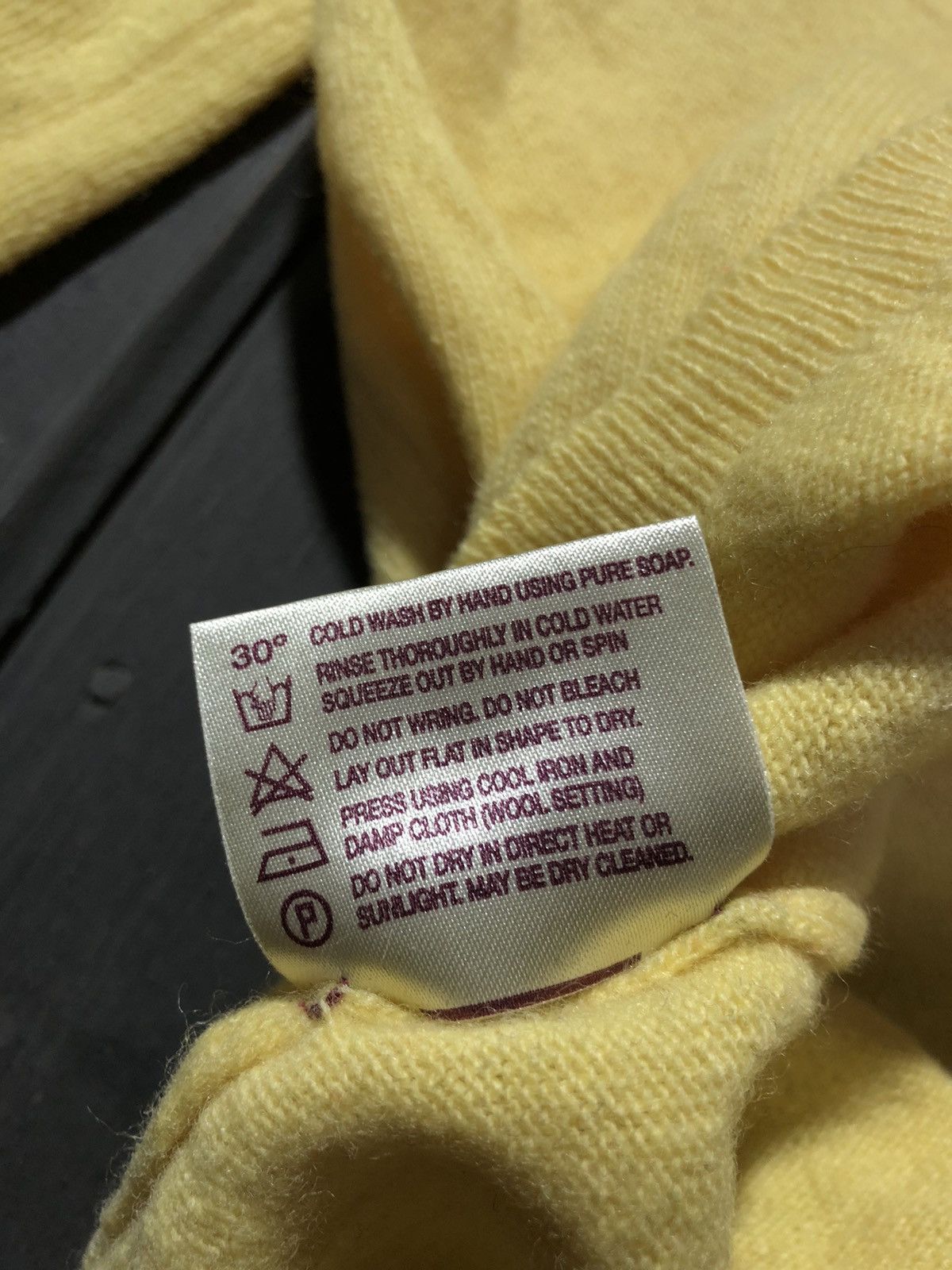 If Six Was Nine × Le Grande Bleu (L.G.B.) × William Lockie William Lockie Yellow Lambswool Scotland Mens Sweater 42 Size US XS / EU 42 / 0 - 6 Thumbnail