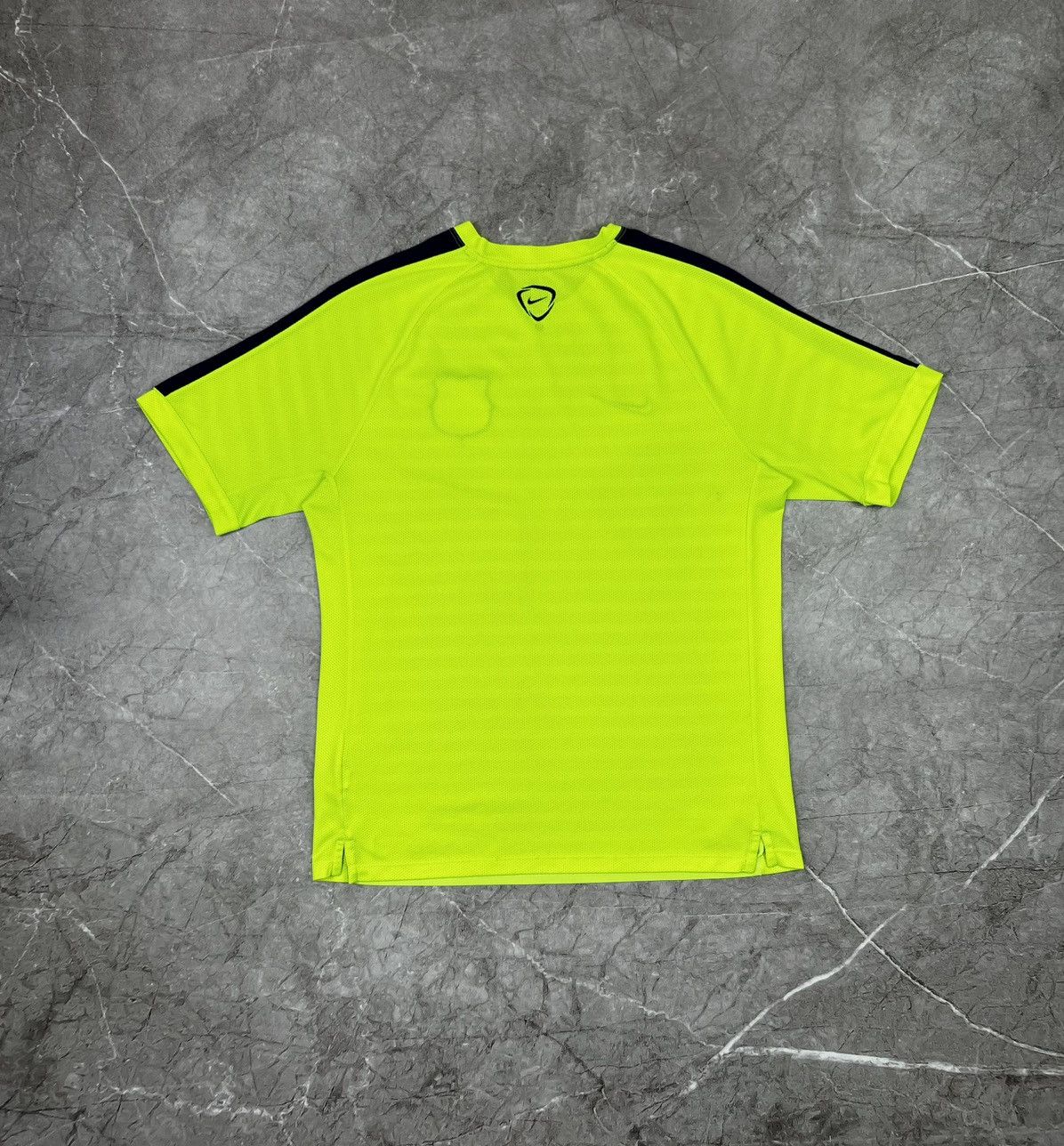 Nike Vintage Nike F.C Barcelona Soccer Jersey T-shirt Y2K Rare Size US L / EU 52-54 / 3 - 2 Thumbnail
