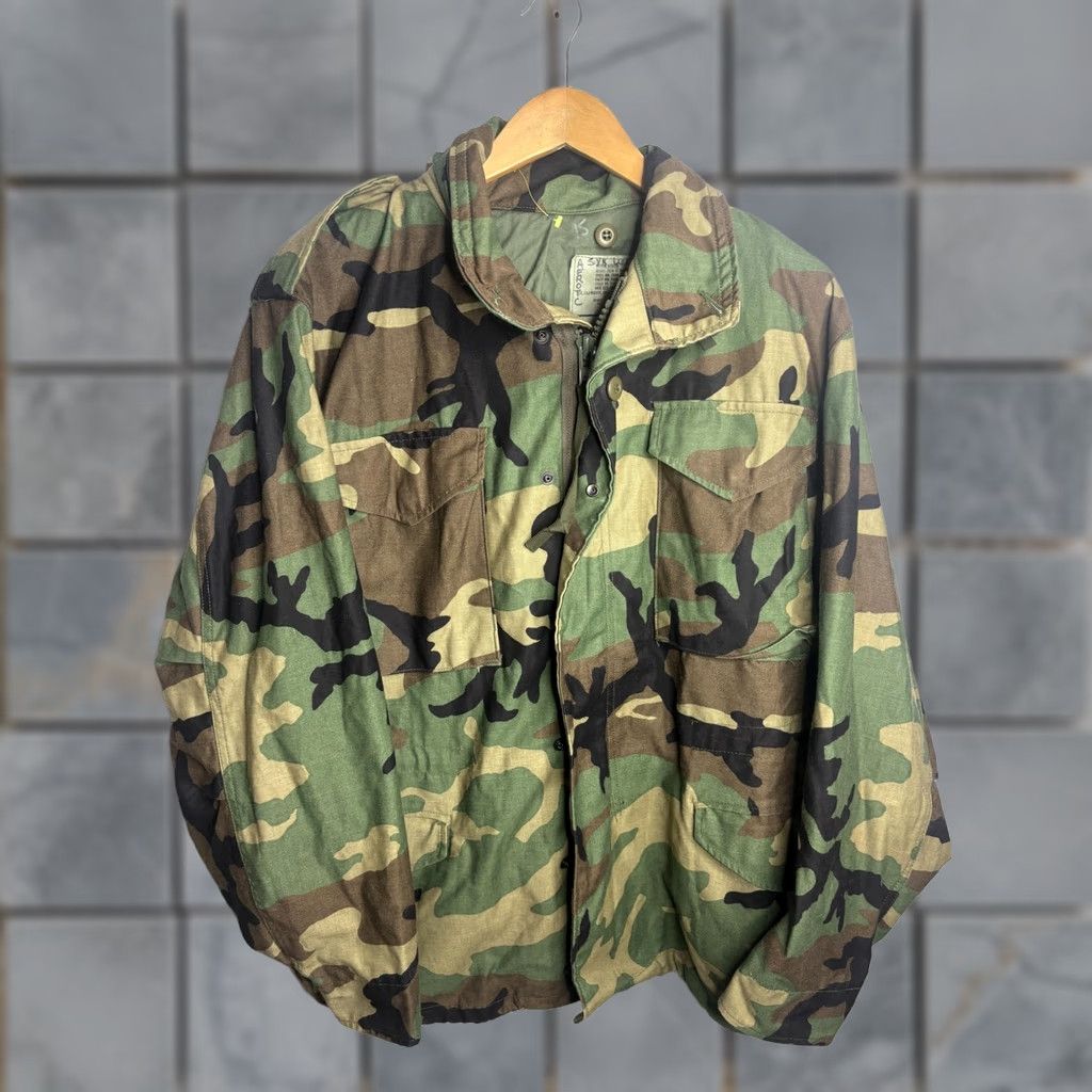 Vintage US Army Field Jacket Mens M Regular Woodland Camo M-65 Cold Weather YKK Jacket Size US M / EU 48-50 / 2 - 1 Thumbnail