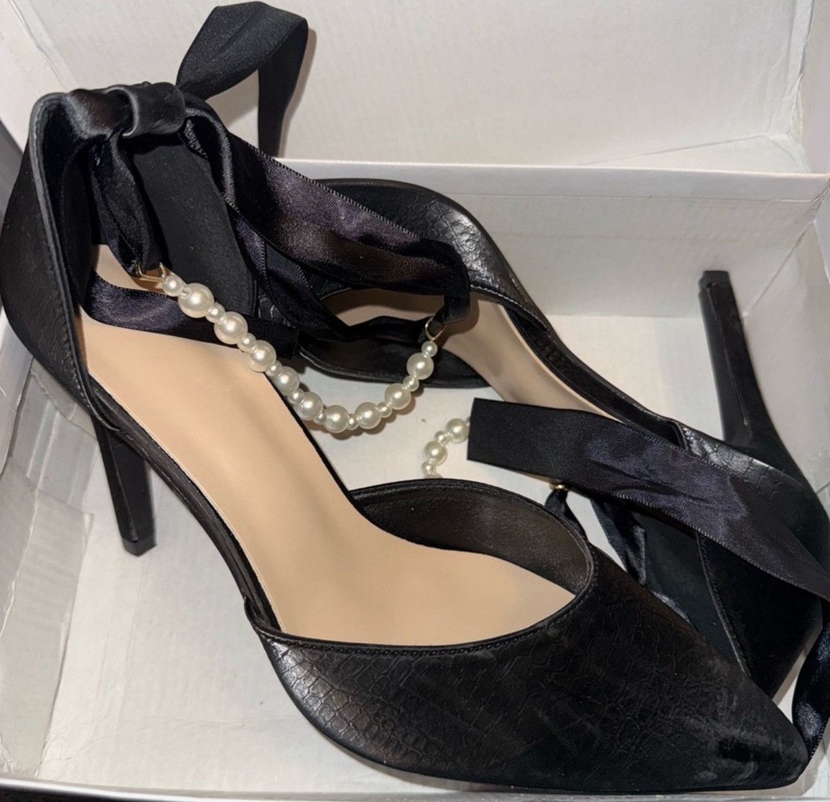 Shein Black Stiletto Heels with Bow Detail Size US 8.5 / IT 38.5 - 2 Thumbnail