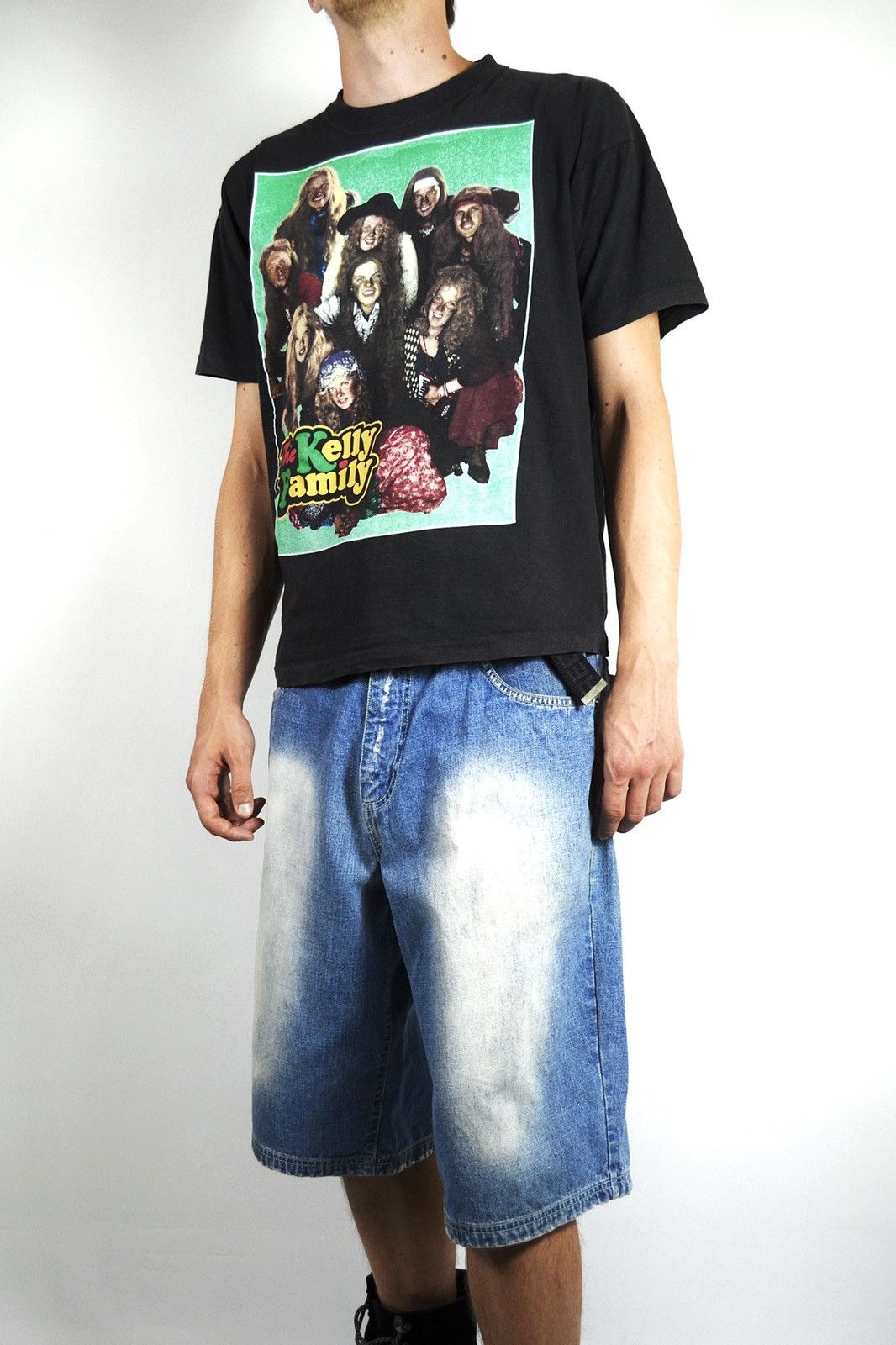 Band Tees Vintage 90s The Kelly Family Graphic Band t-shirt Size US L / EU 52-54 / 3 - 2 Thumbnail