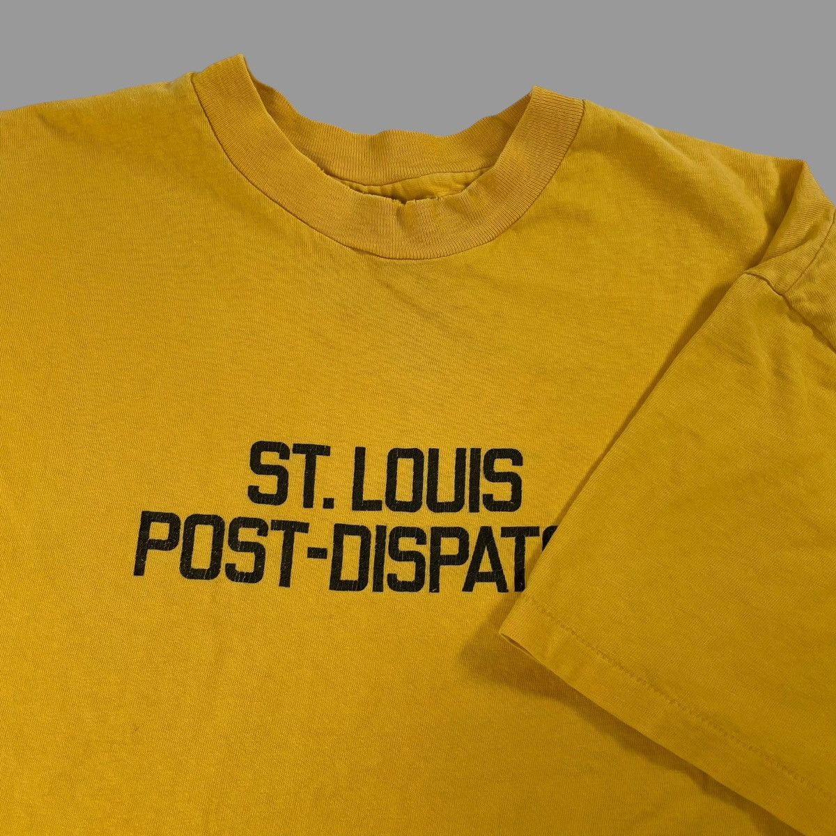 Vintage Vintage 1980s single stitch post dispatch t shirt Size US L / EU 52-54 / 3 - 4 Thumbnail