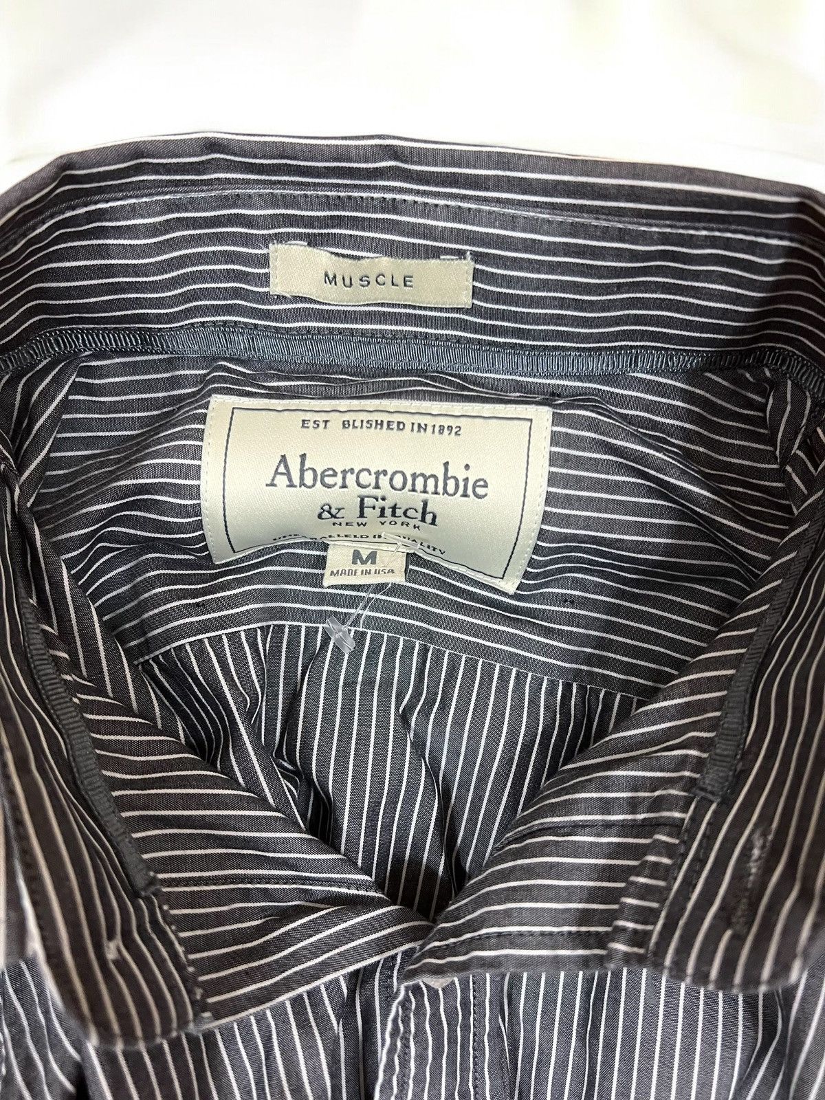 Abercrombie & Fitch Abercombie & Fitch striped shirt size M Size US M / EU 48-50 / 2 - 5 Thumbnail