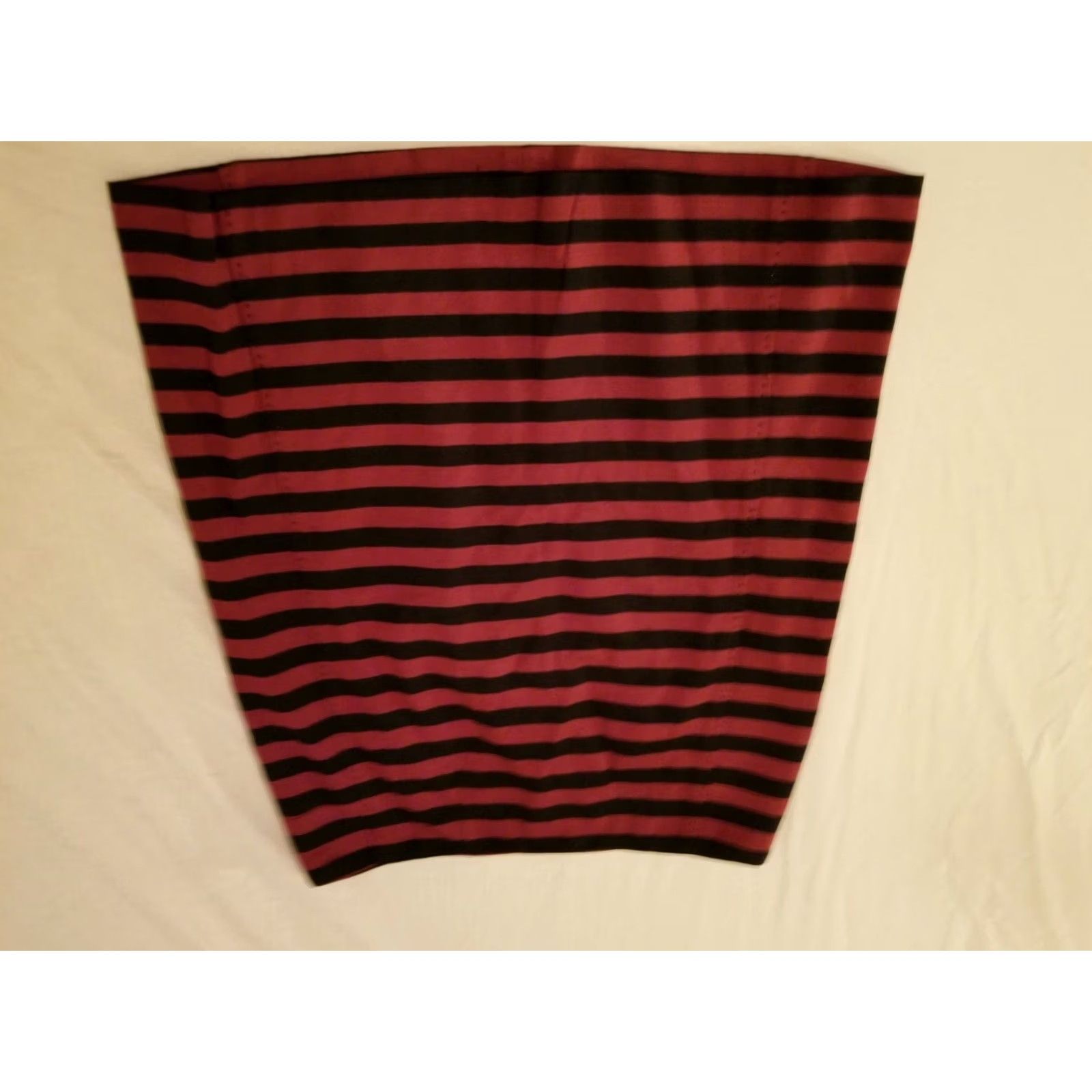 Banana Republic Banana Republic Skirt Red Black Cotton Womens Size 4 Size 27" / US 4 / IT 40 - 2 Thumbnail