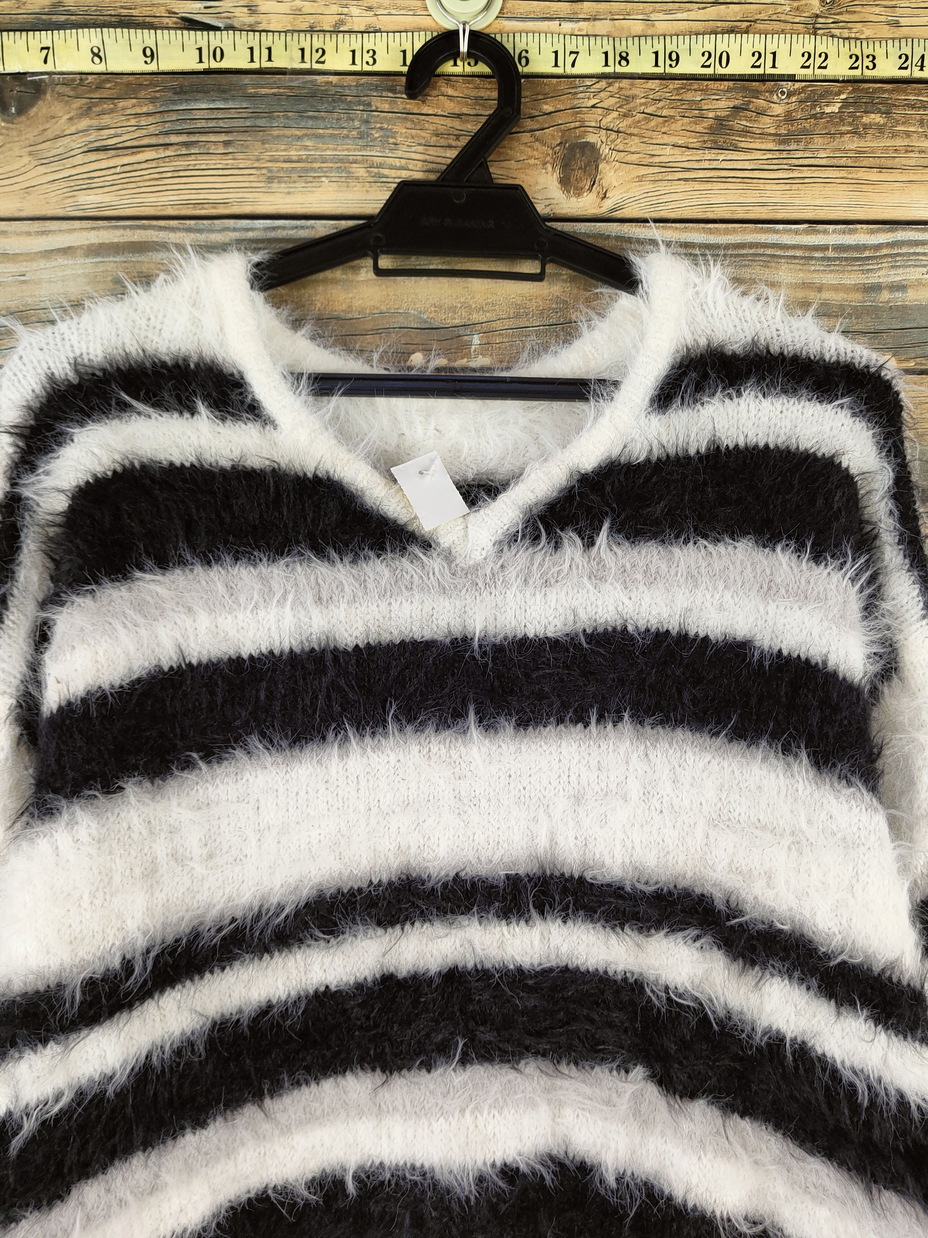 Japanese Brand DL Japan Black White shaggy Fur Mohair Knitwear #46-1017 Size L / US 10 / IT 46 - 2 Thumbnail