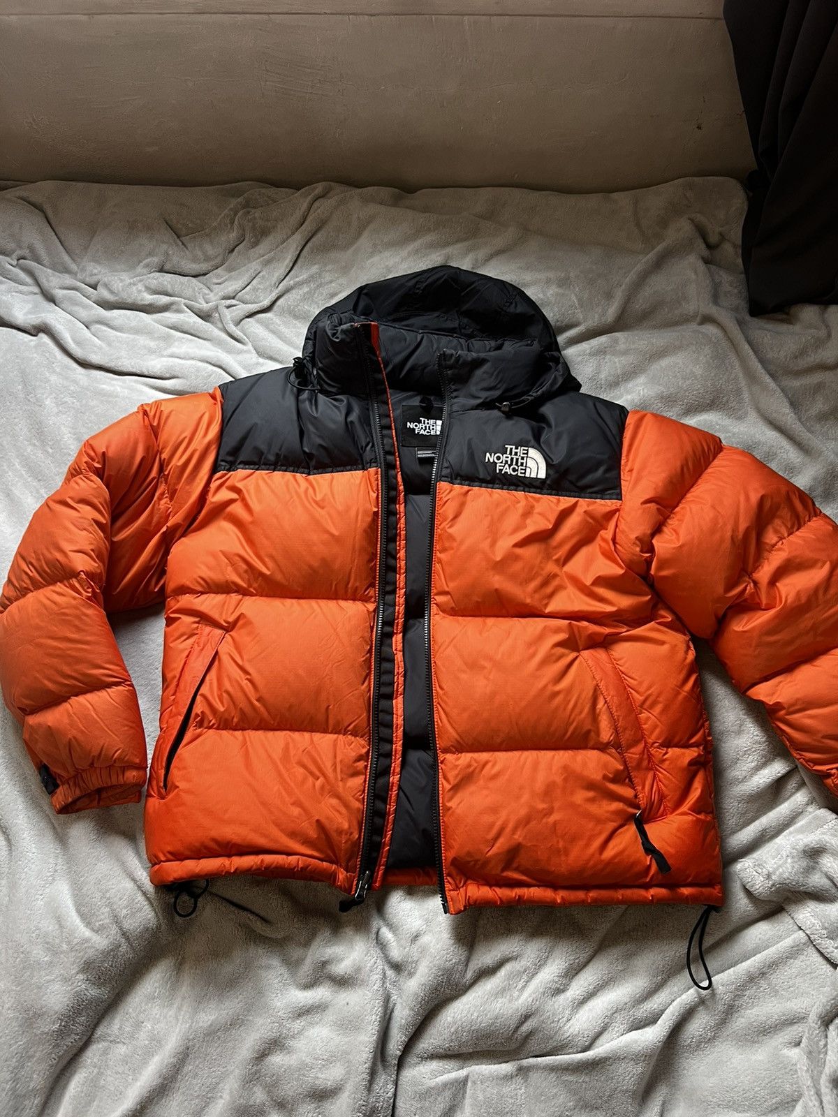 Nuptse jacket orange best sale