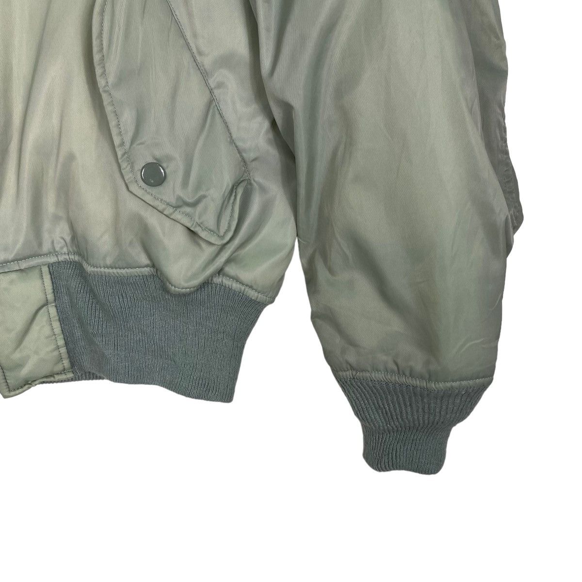 Avirex Vintage Air Force Intermedjate MA-1 Bomber Jacket Size US M / EU 48-50 / 2 - 7 Thumbnail