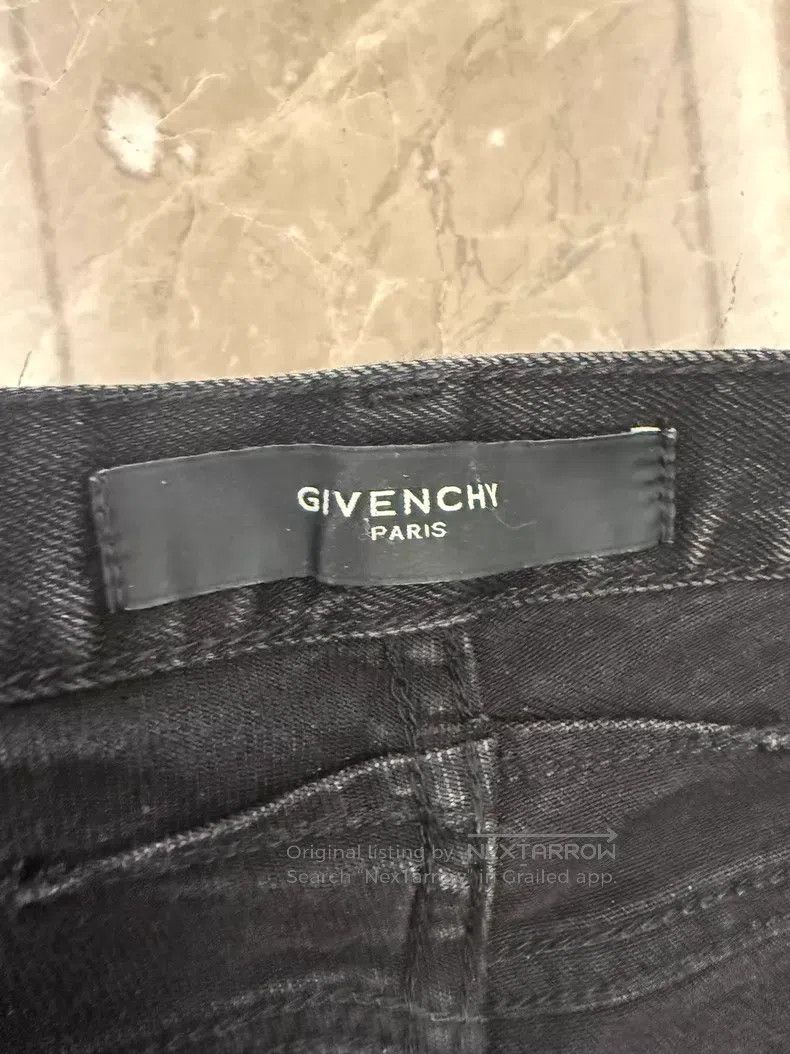 Givenchy Givenchy Iron Badge Slim Fit Jeans Size US 31 - 4 Thumbnail