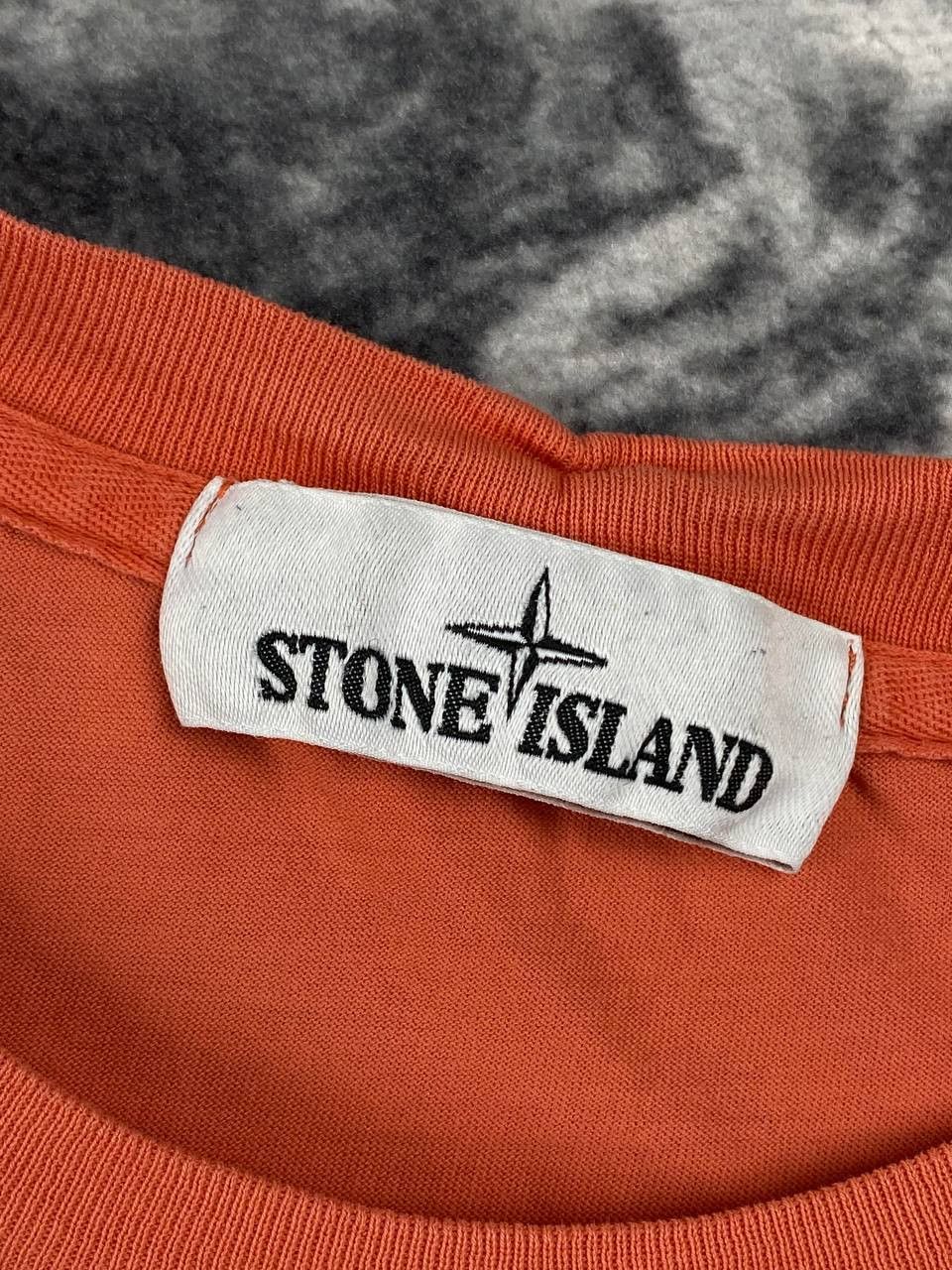 Stone Island Stone Island Patch Logo T Shirt Men Size L Size US L / EU 52-54 / 3 - 11 Thumbnail
