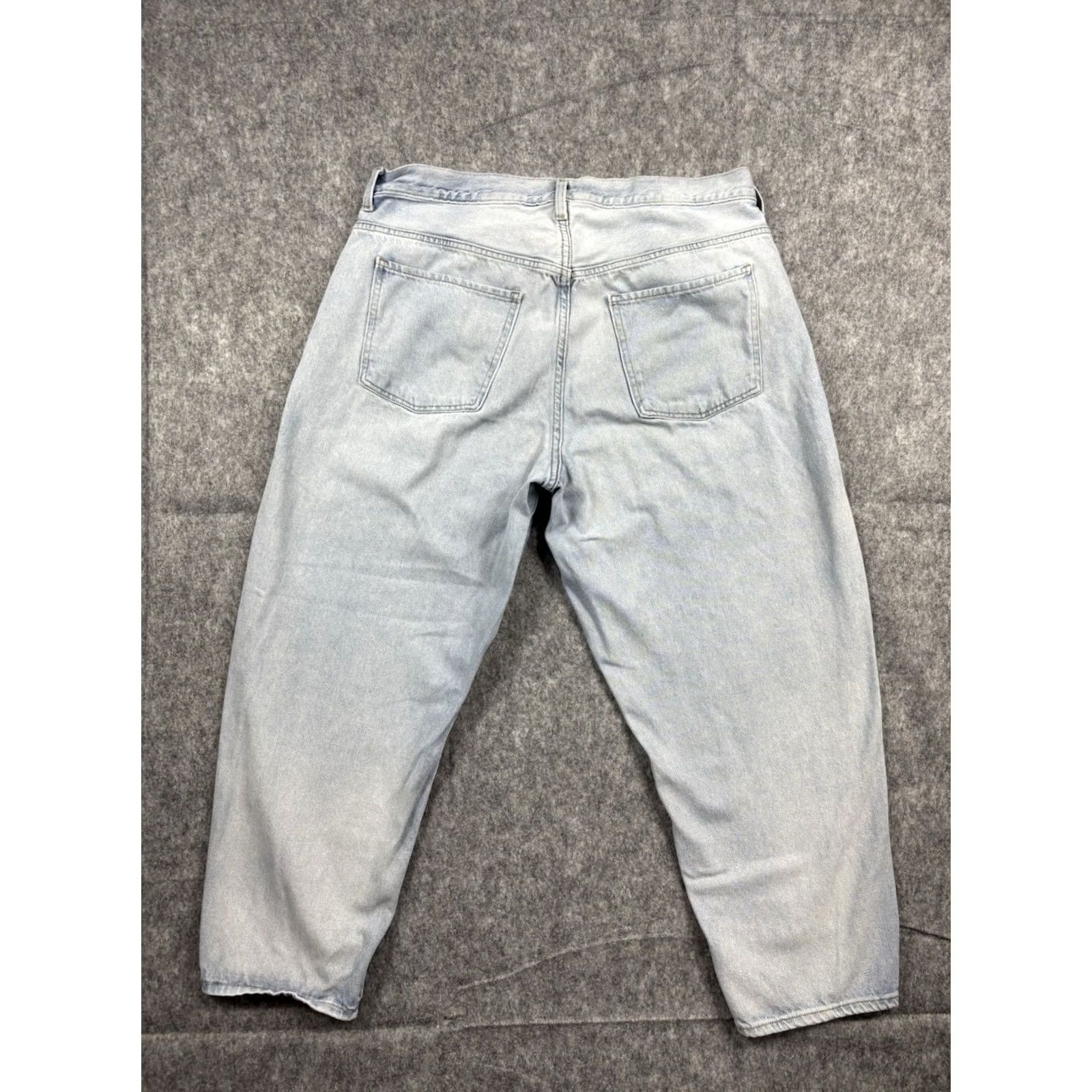 Old Navy Old Navy Women's Extra High Rise Balloon Jeans Light Wash Ankle Length Size 18 Size 40" / US 18 - 4 Thumbnail