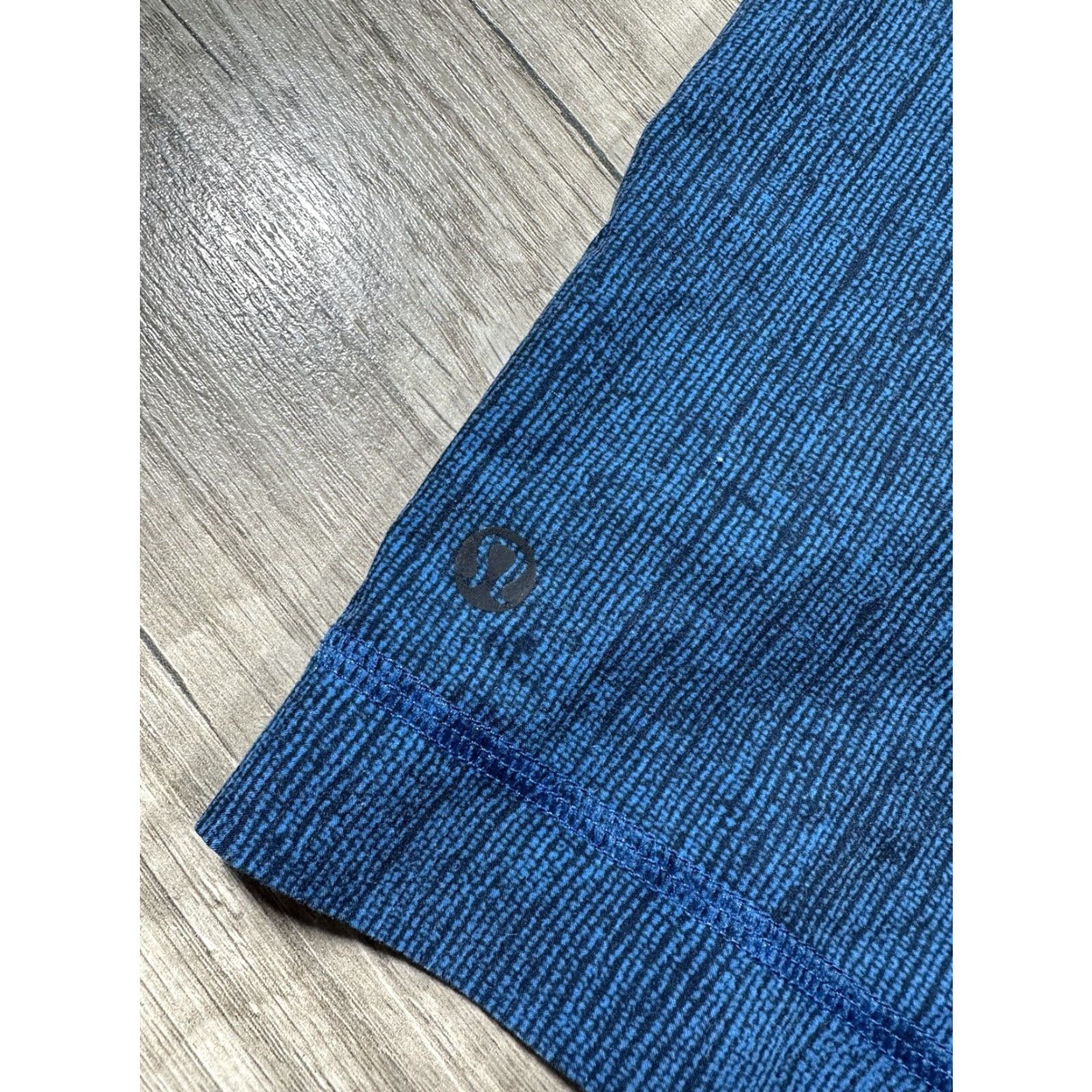 Lululemon Lululemon Shorts Mens M Blue Running Linerless 9" Inseam Athletic Breathable Quick Dry Stretch Moisture Wicking Lightweight Elastic Waist Size US 31 - 4 Thumbnail