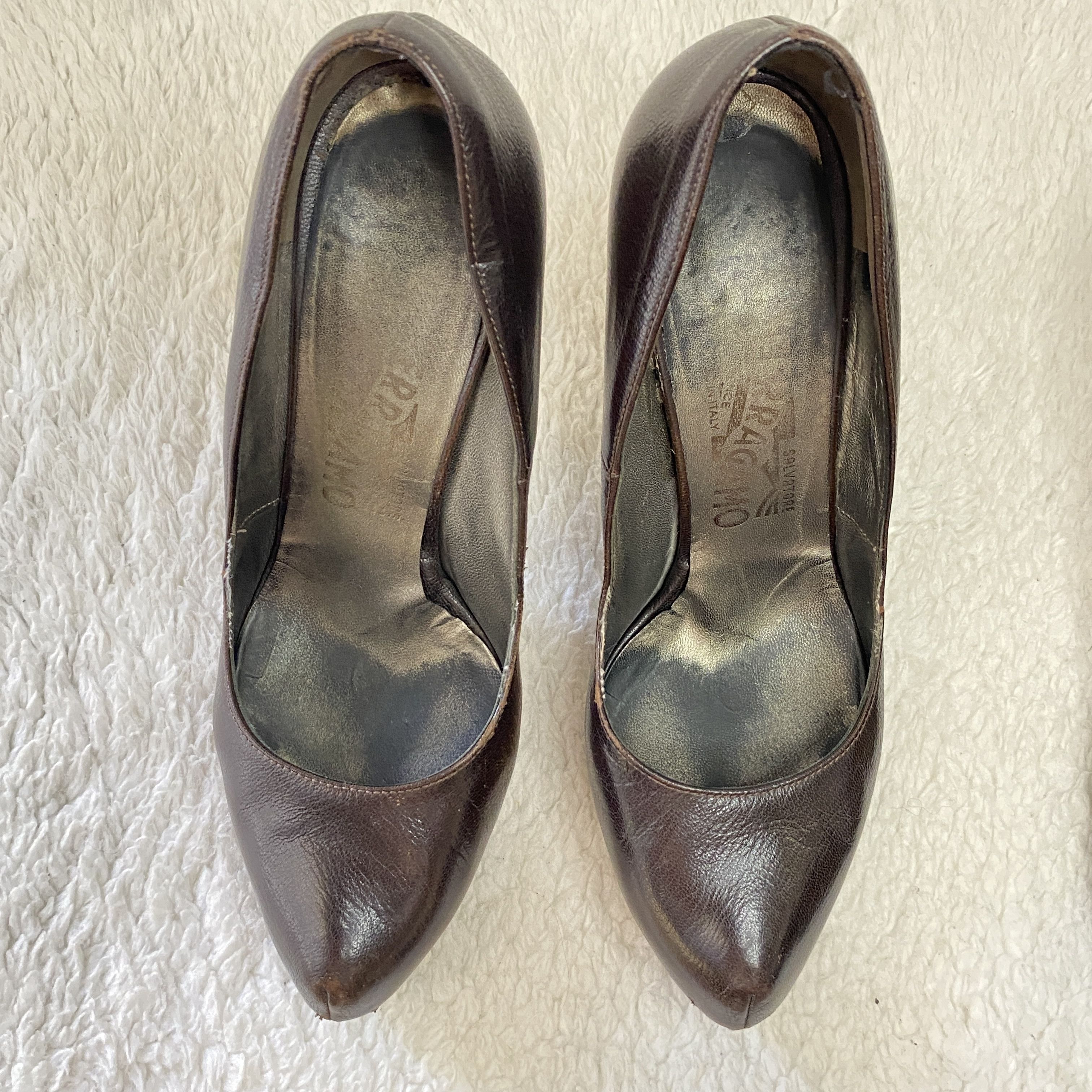 Salvatore Ferragamo Vintage Salvatore Ferragamo Brown Leather Wooden Heel Pumps Size US 6.5 / IT 36.5 - 2 Thumbnail