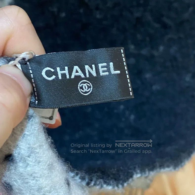 Chanel Chanel Black and white colour block letter logo double-sid Size ONE SIZE - 3 Thumbnail