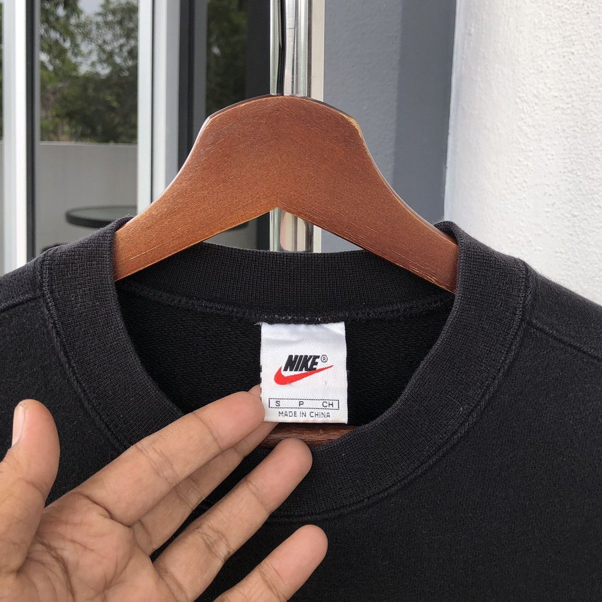 Nike Vintage 90s Nike Premier Cup 97-98 Football Sweatshirt Size US S / EU 44-46 / 1 - 17 Thumbnail