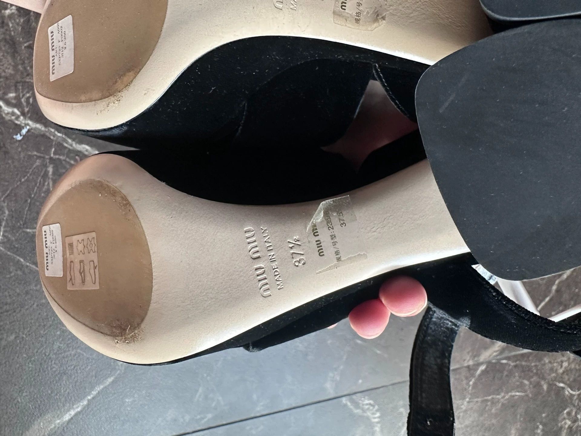 Miu Miu MIU MIU Jodie Open Toe Platform Heels Black Velvet 37.5 Size US 7 / IT 37 - 7 Thumbnail
