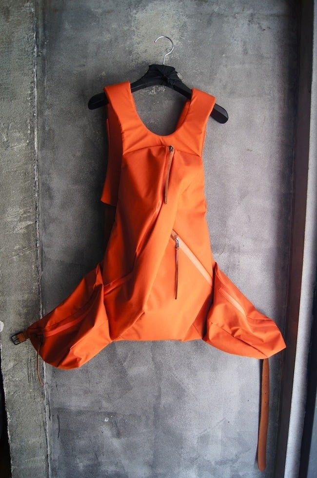 The Viridi-anne Anatomic Armour Vest Backpack DEADSTOCK condition Size ONE SIZE - 7 Thumbnail