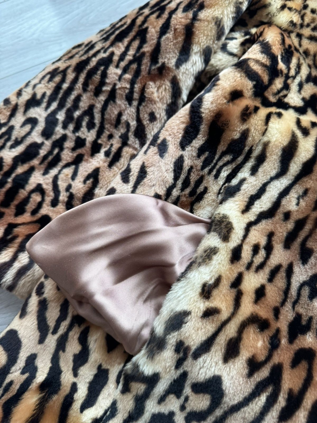Vintage Vintage Leopard Rabbit Fur Coat – Genuine Real Fur – 90s Y2K Size M / US 6-8 / IT 42-44 - 5 Thumbnail
