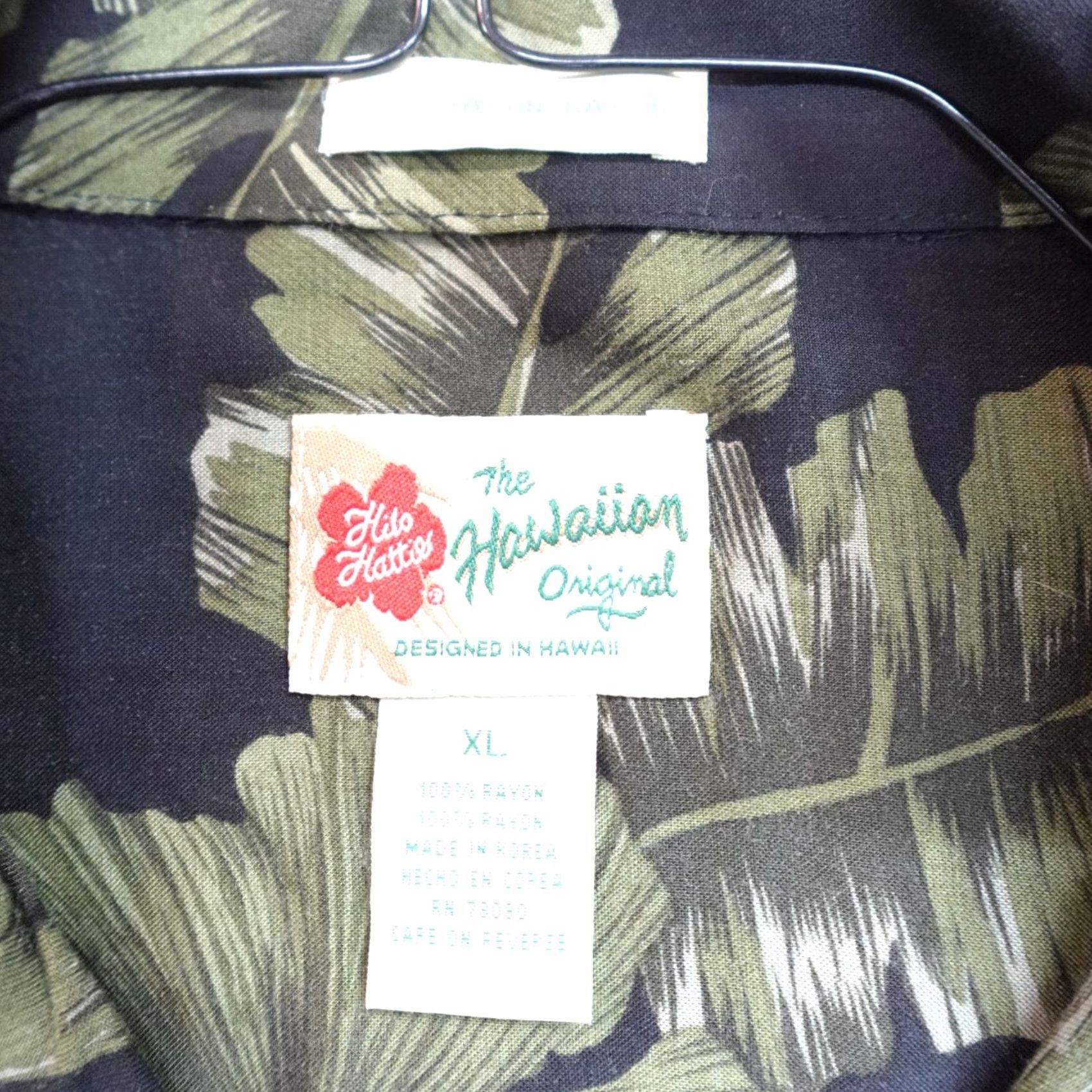 Hilo Hattie Hilo Hattie Mens Shirt XL Black Short Sleeve Camp Collar Floral All Over Aloha Size US XL / EU 56 / 4 - 2 Thumbnail
